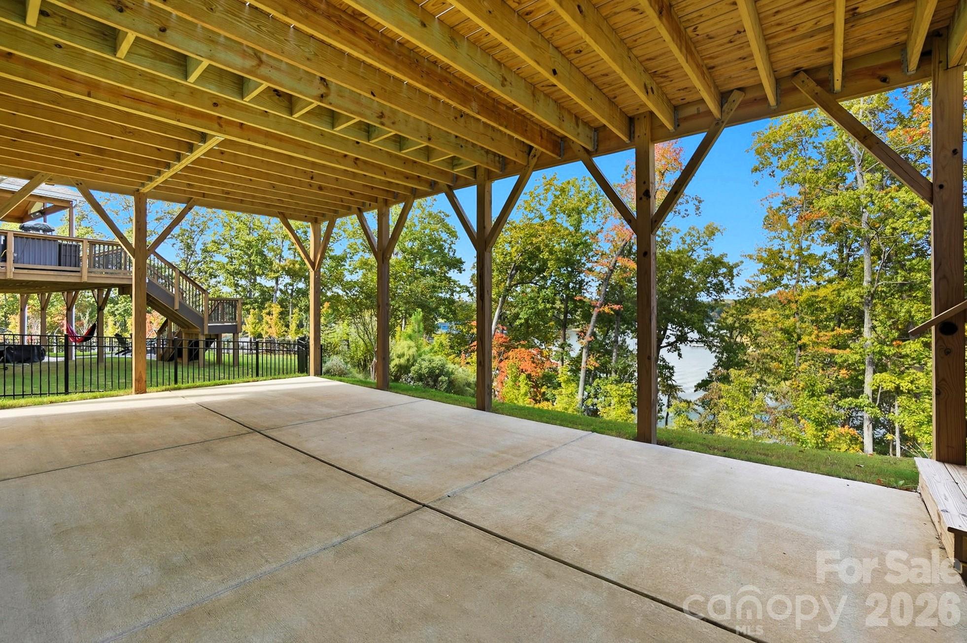 main property photo 40