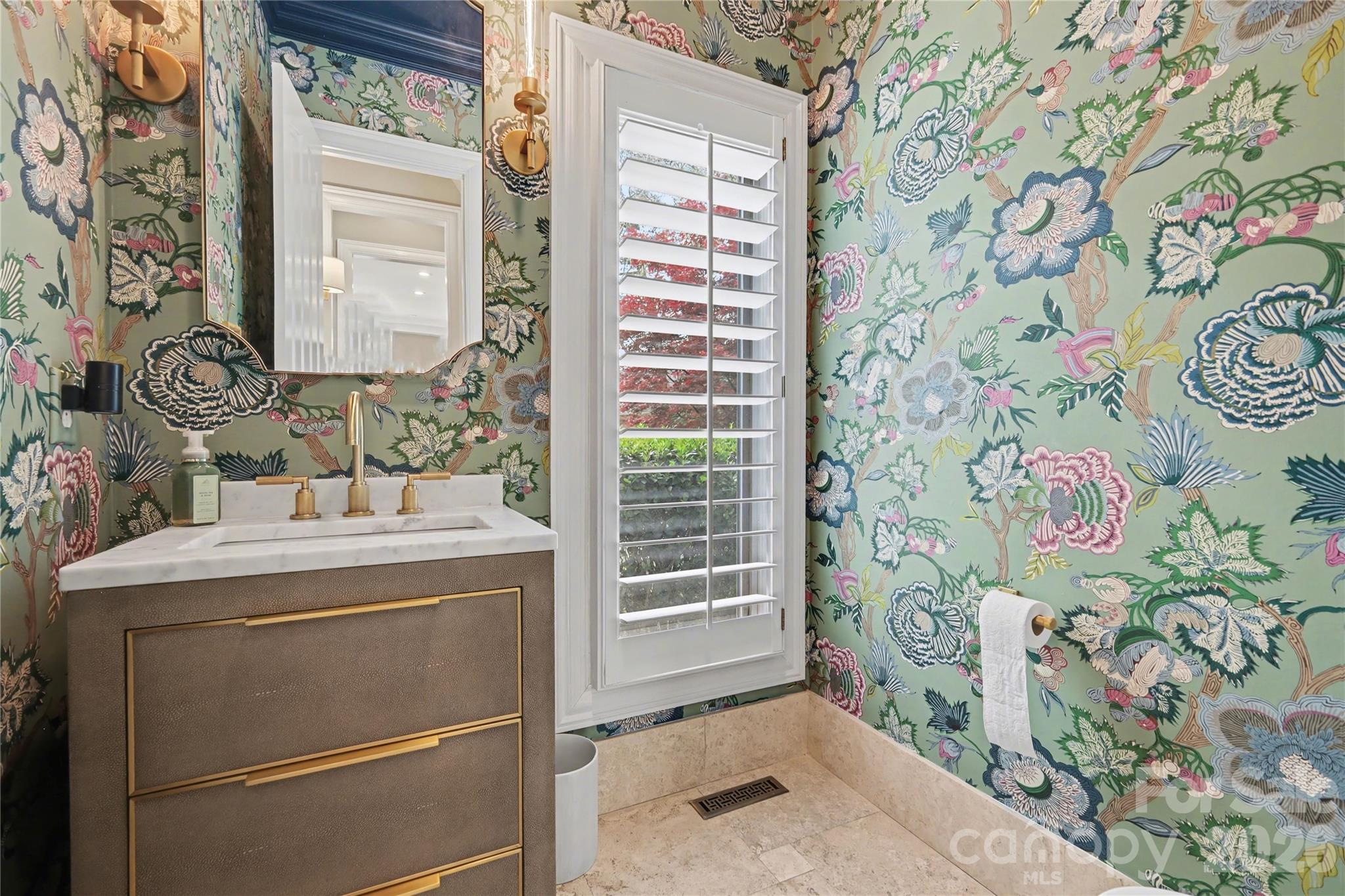 property viewer photo 14