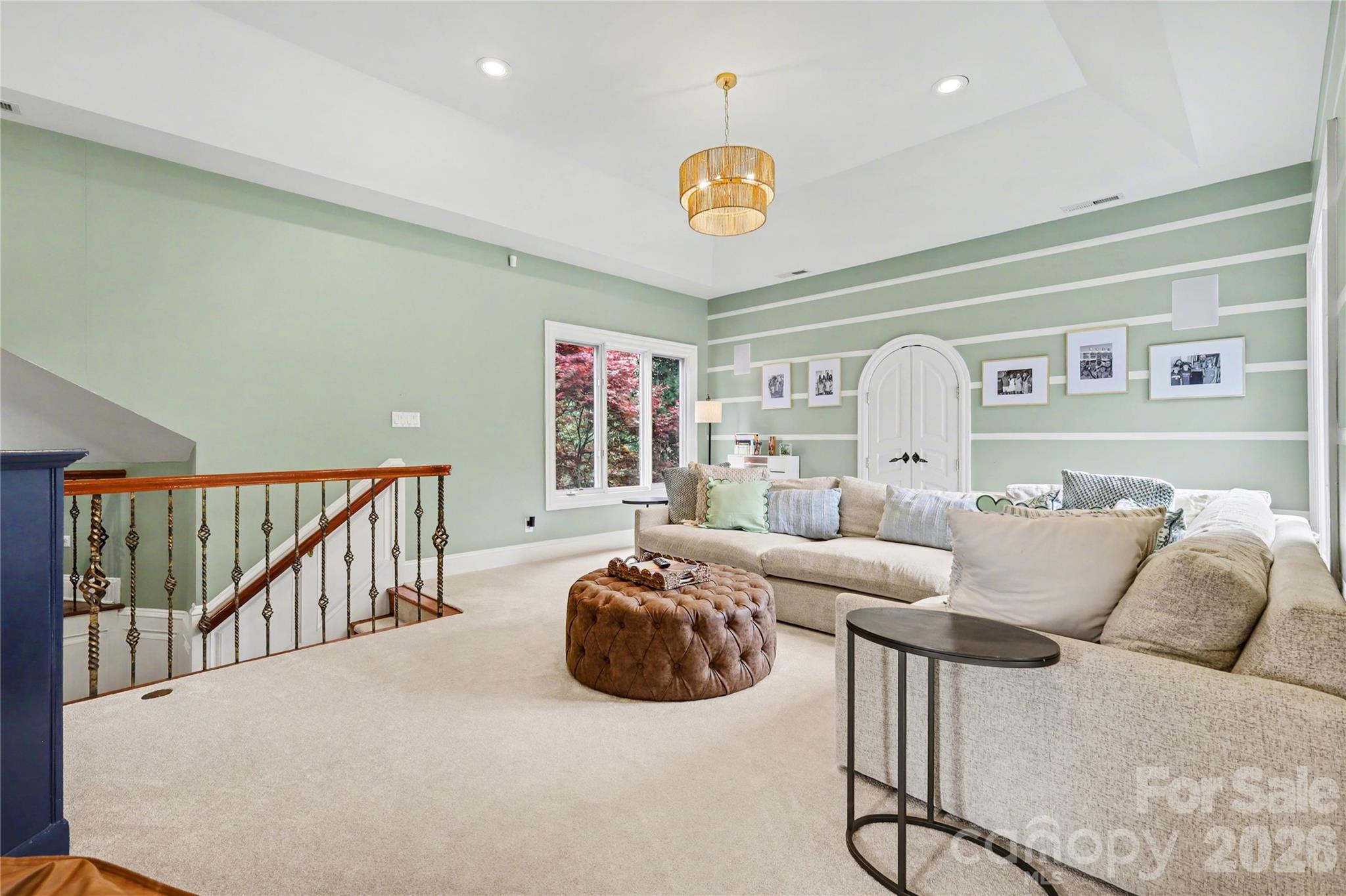 property viewer photo 16