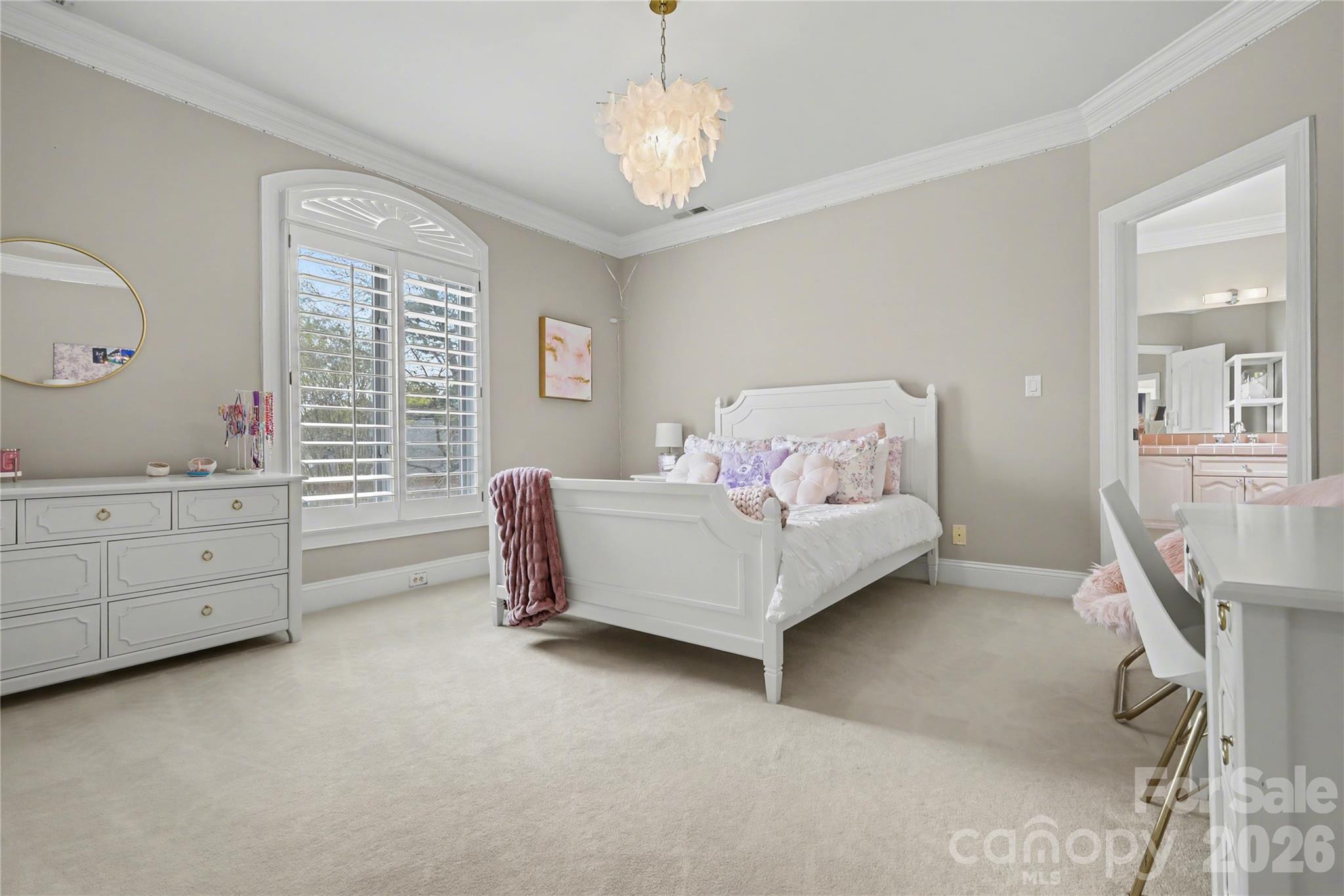 property viewer photo 19