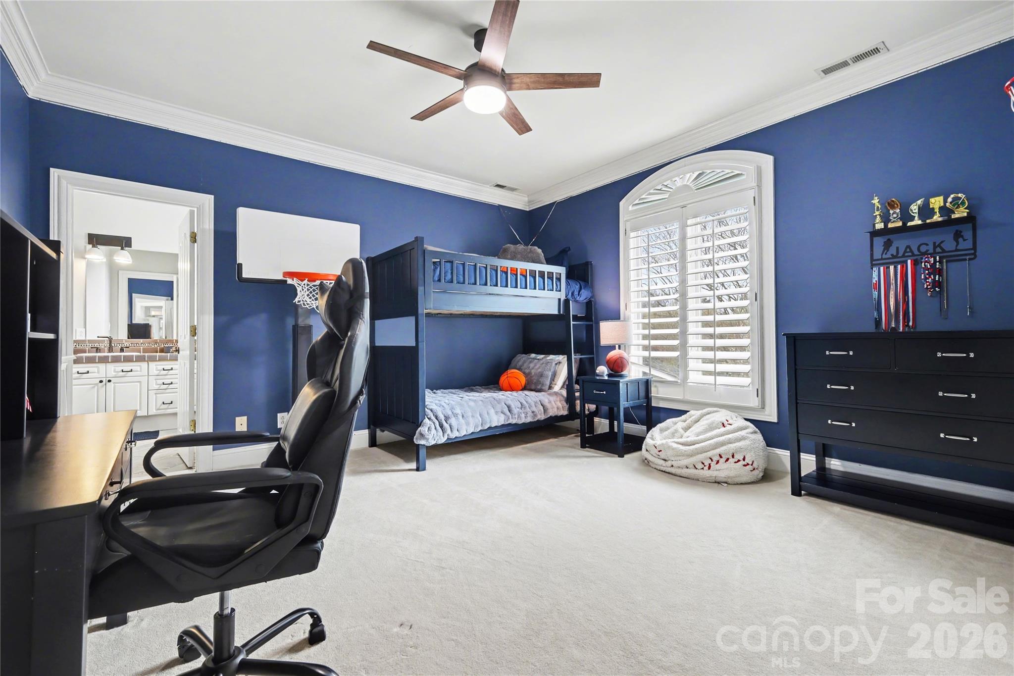 property viewer photo 20