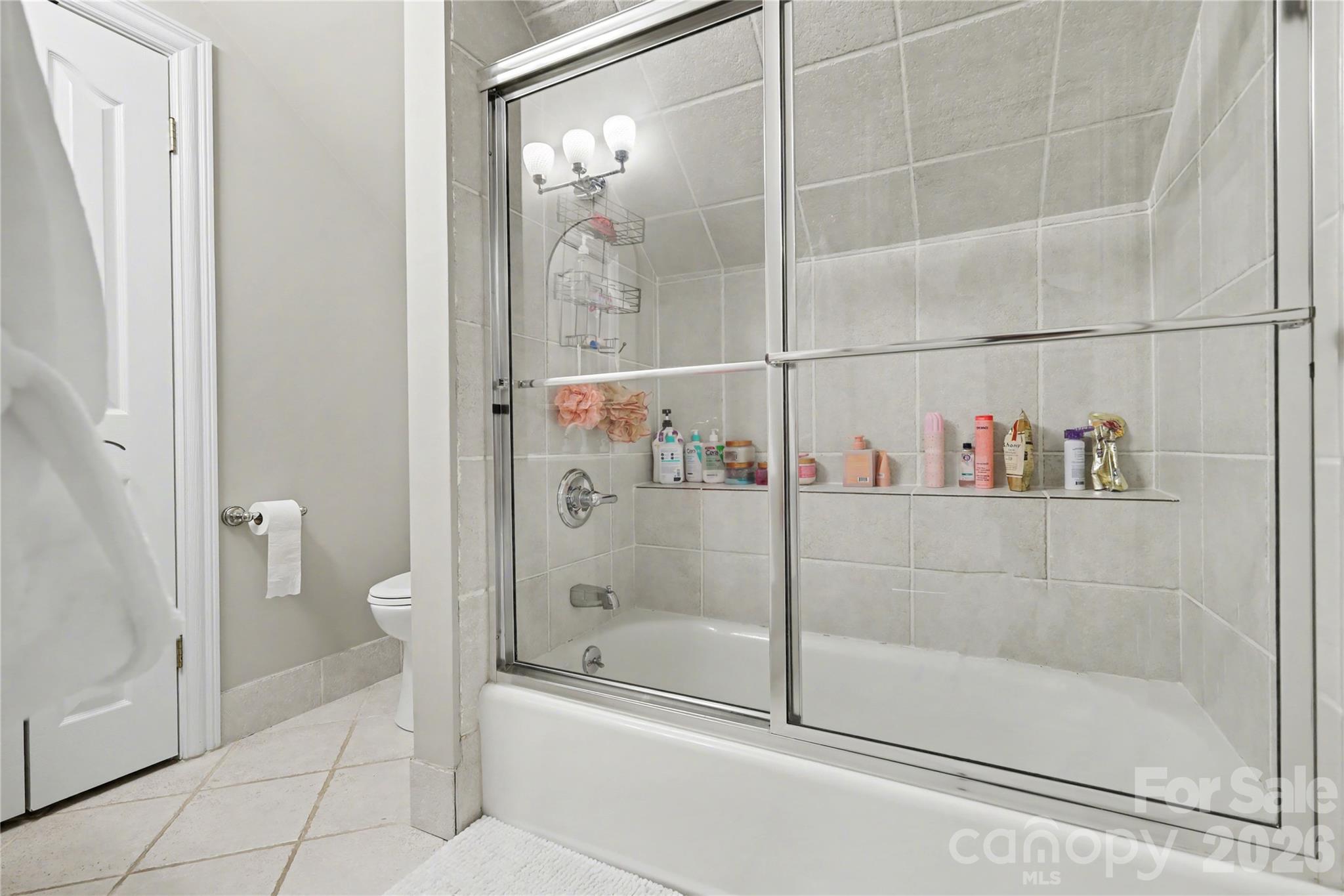 property viewer photo 26