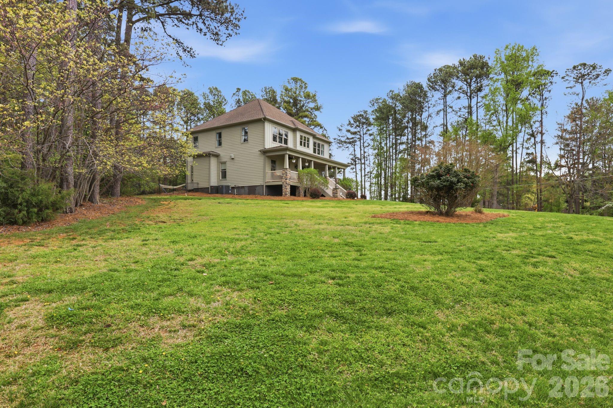 main property photo 15