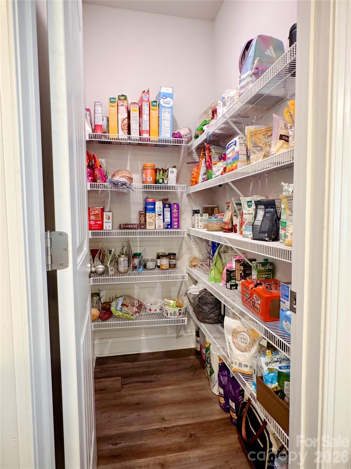 main property photo 8