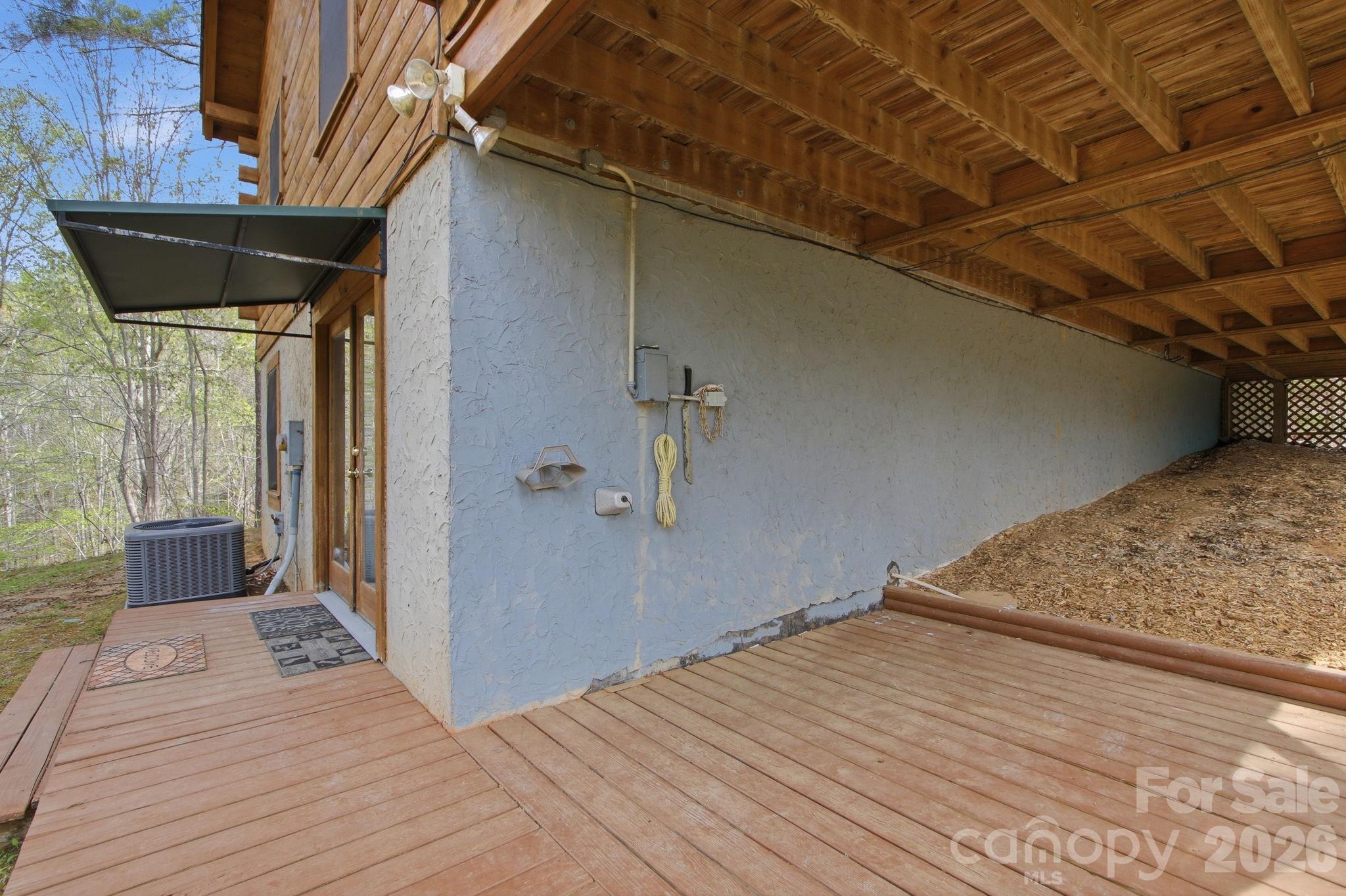 main property photo 43