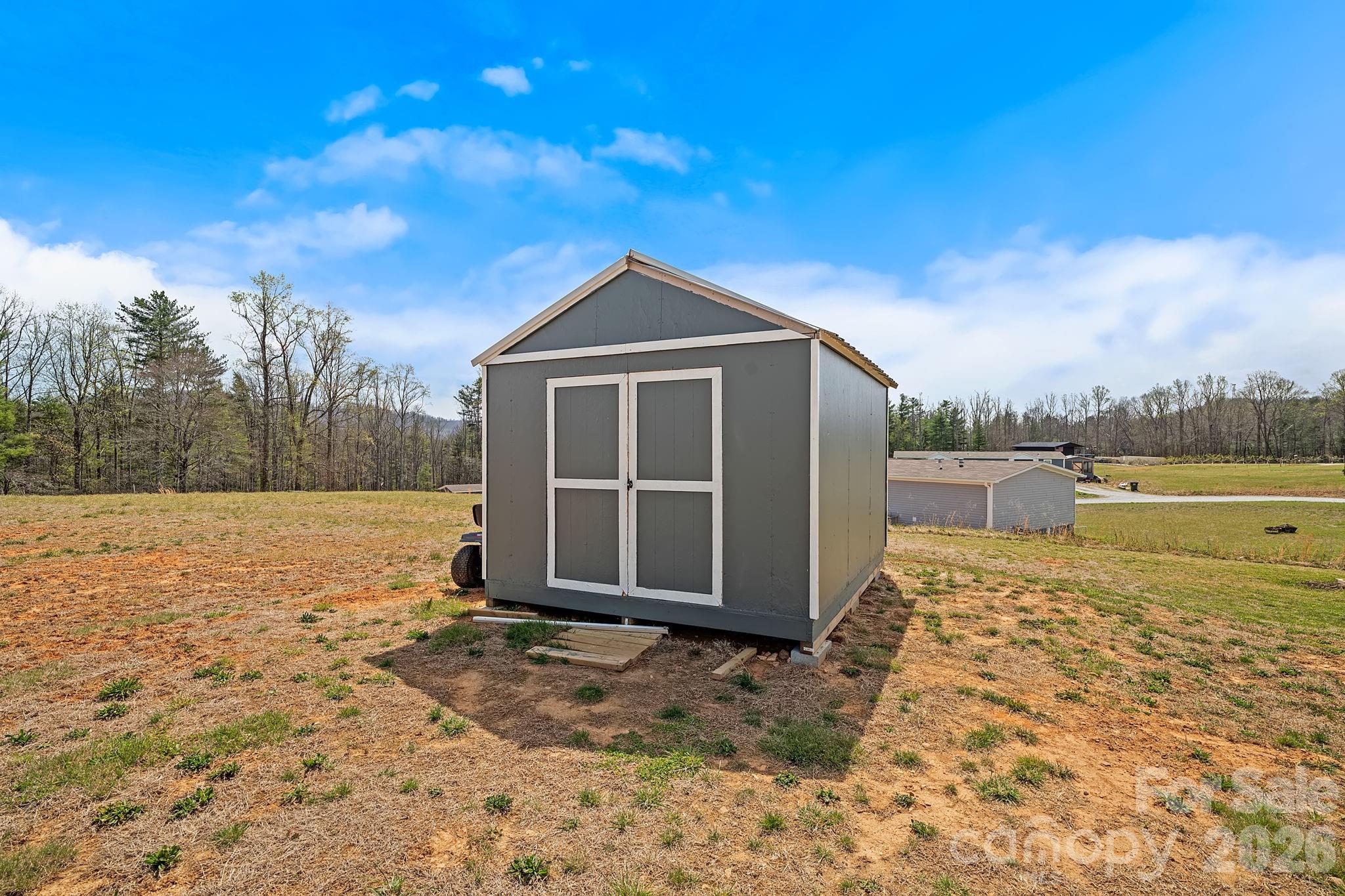 main property photo 23
