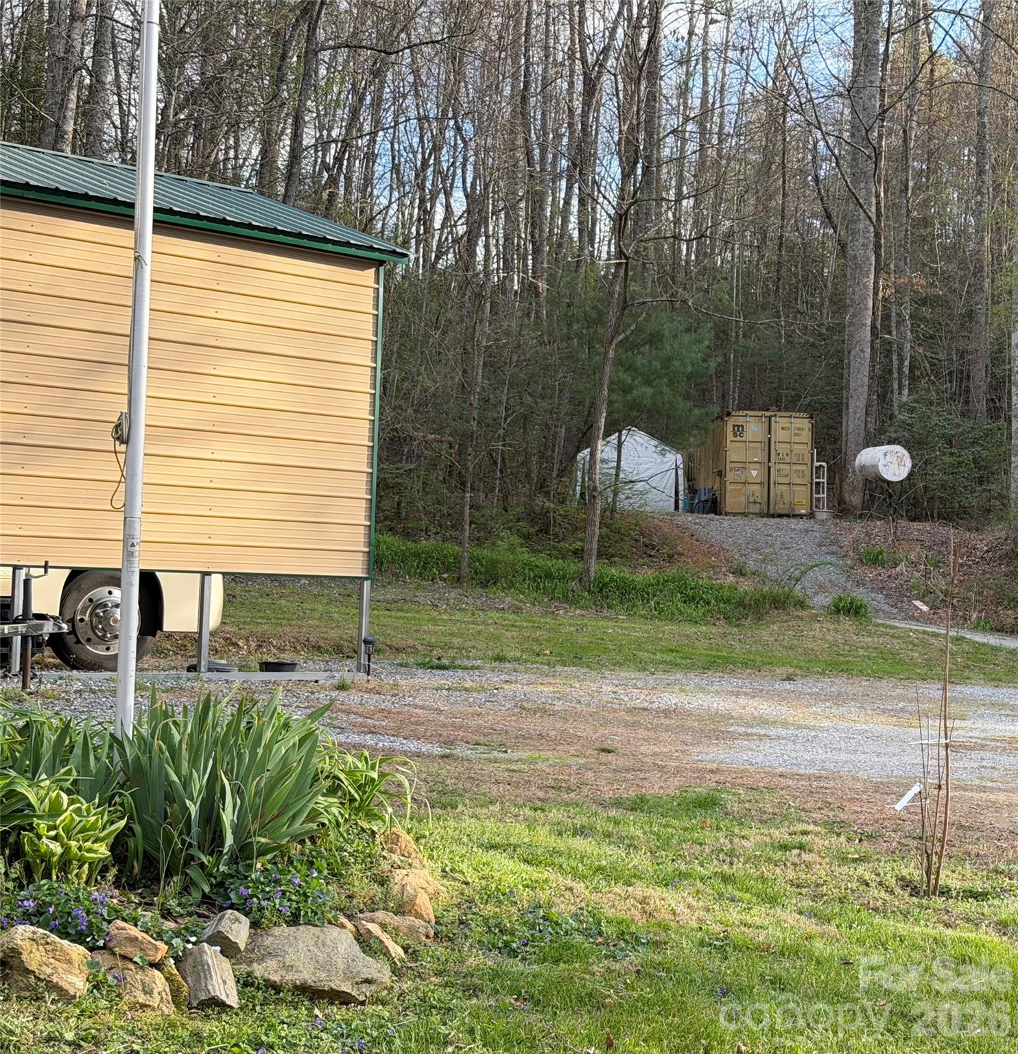 main property photo 14