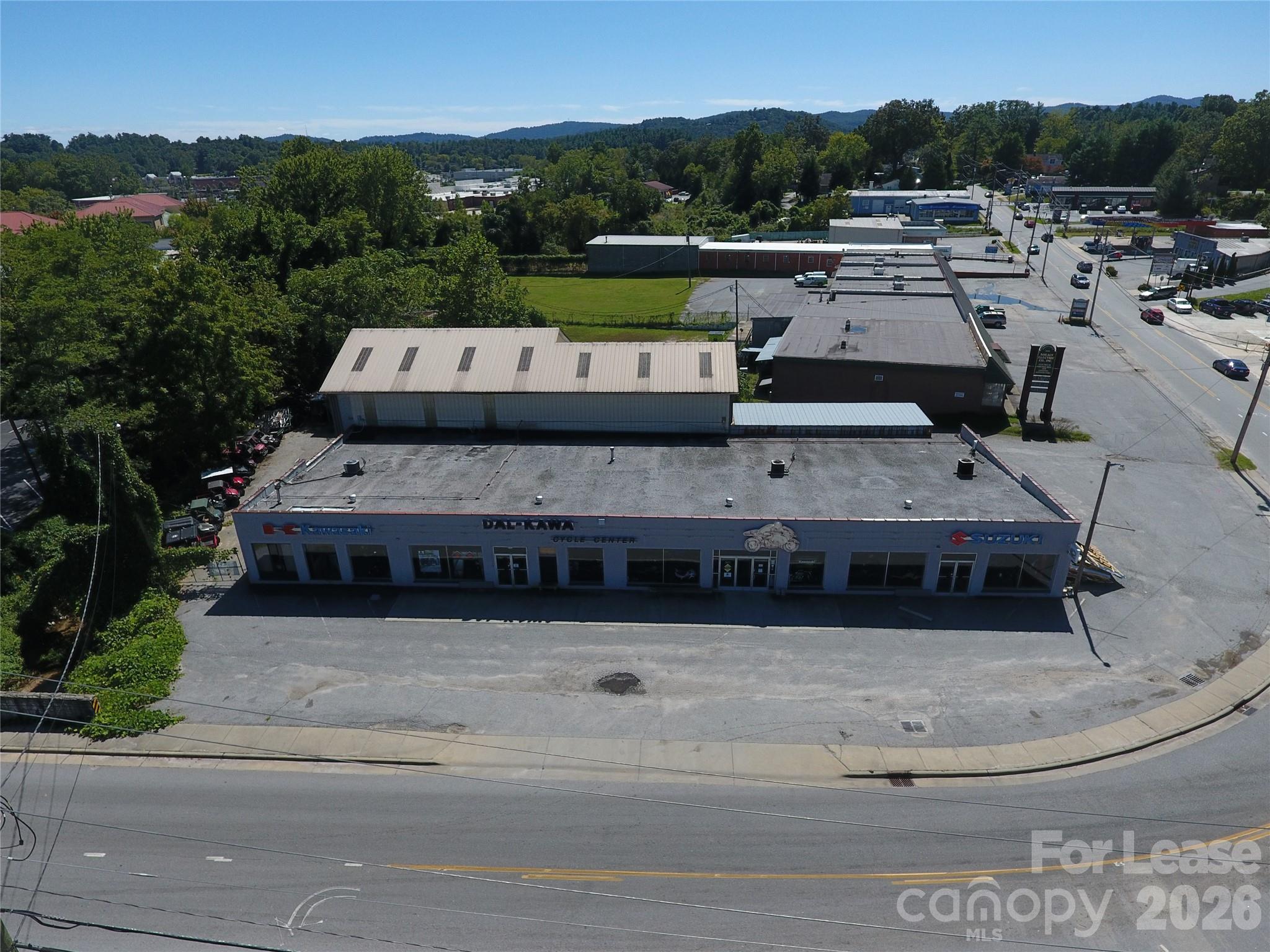 main property photo 4