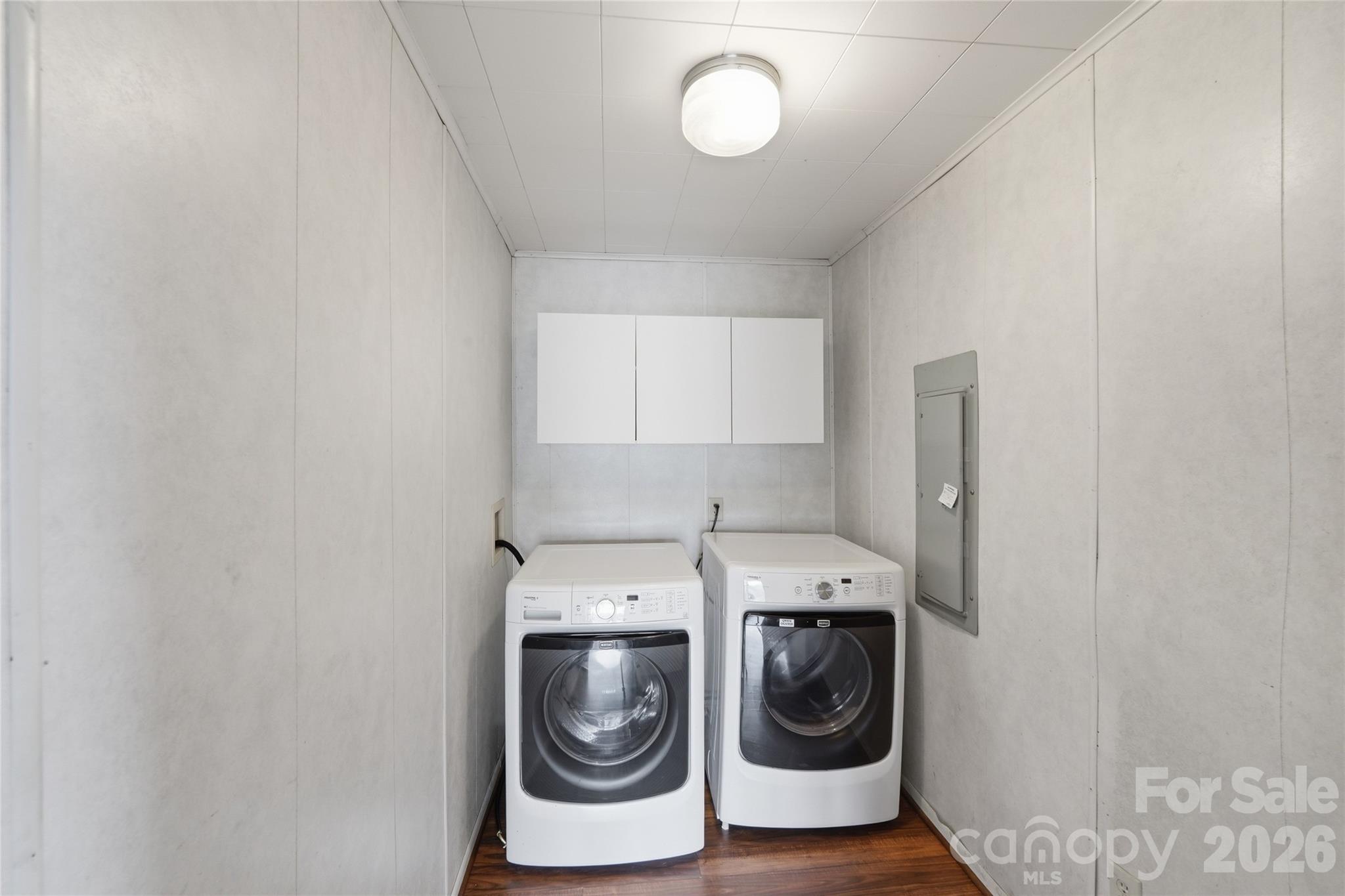 main property photo 19