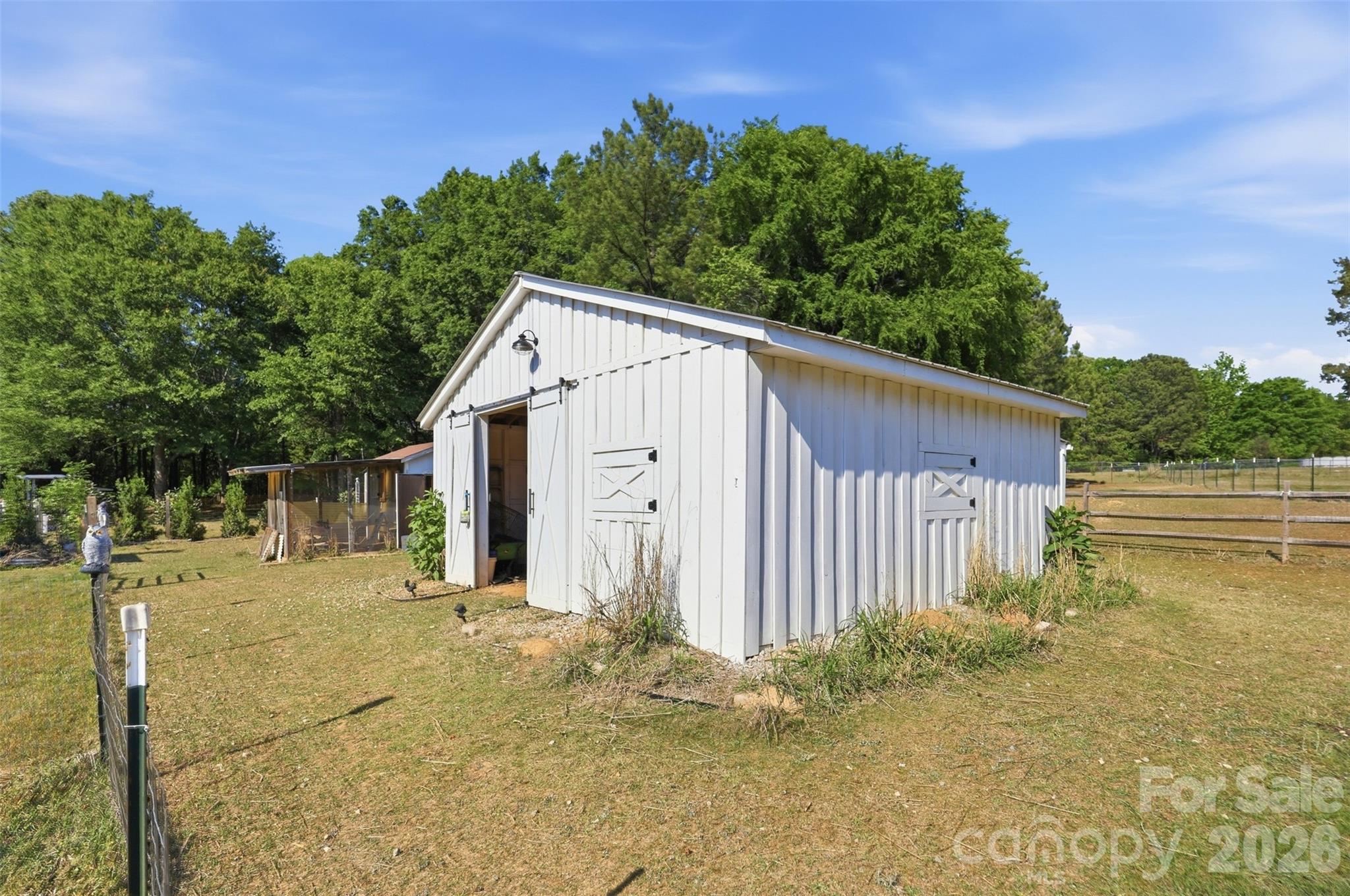 main property photo 36