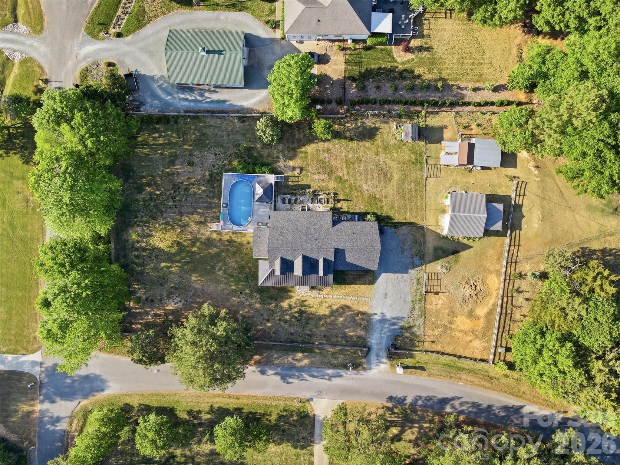 main property photo 41