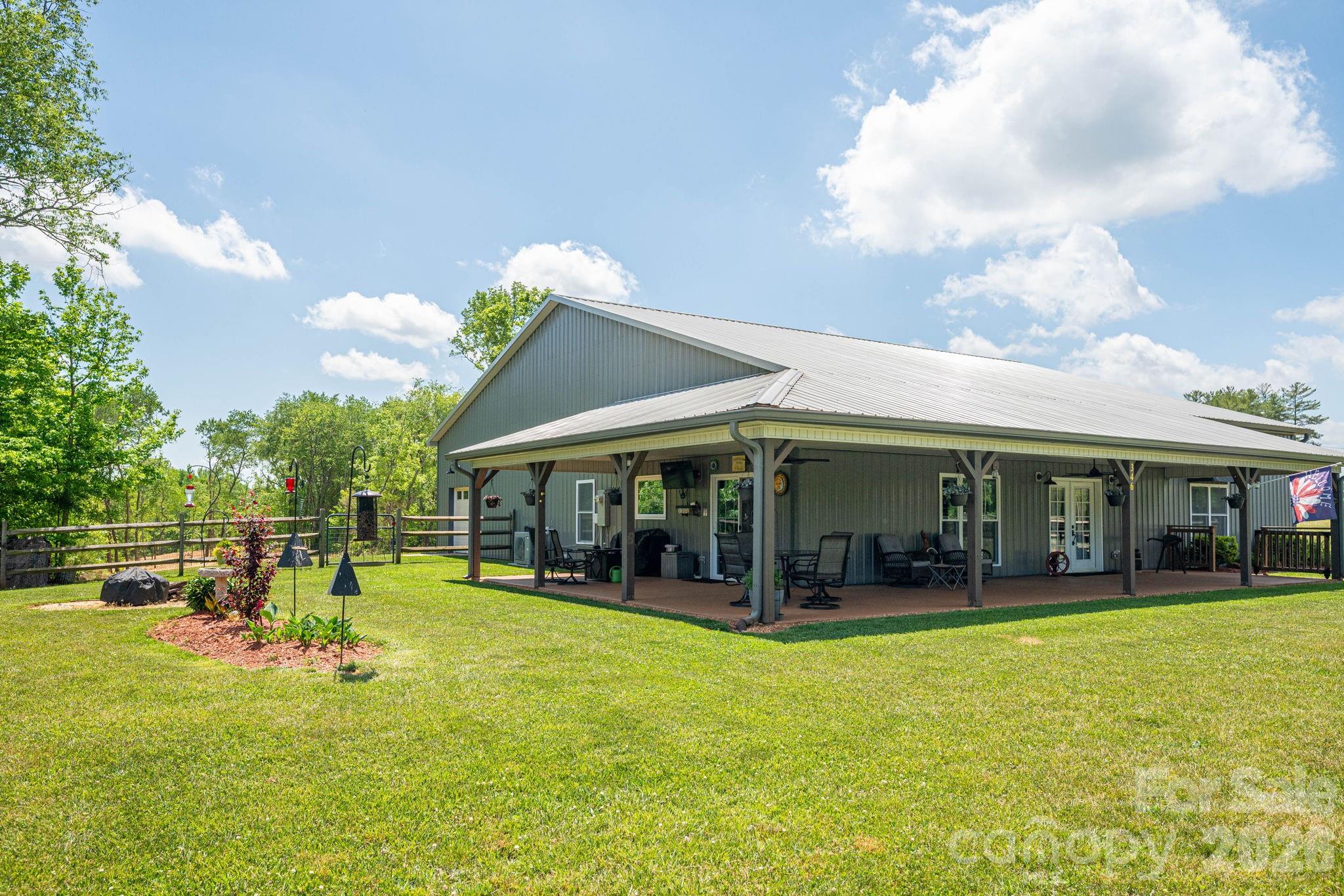 main property photo 4