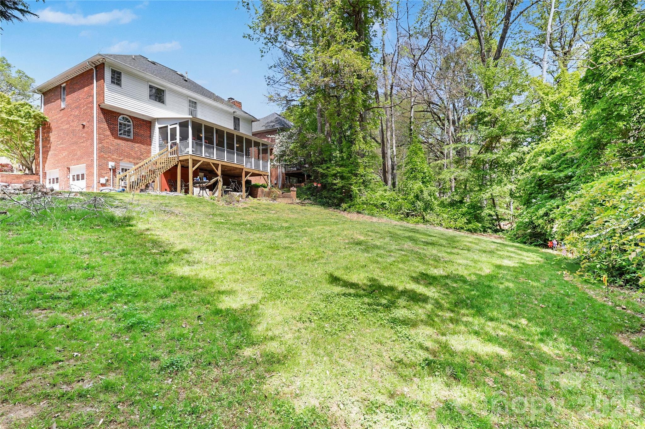 main property photo 27