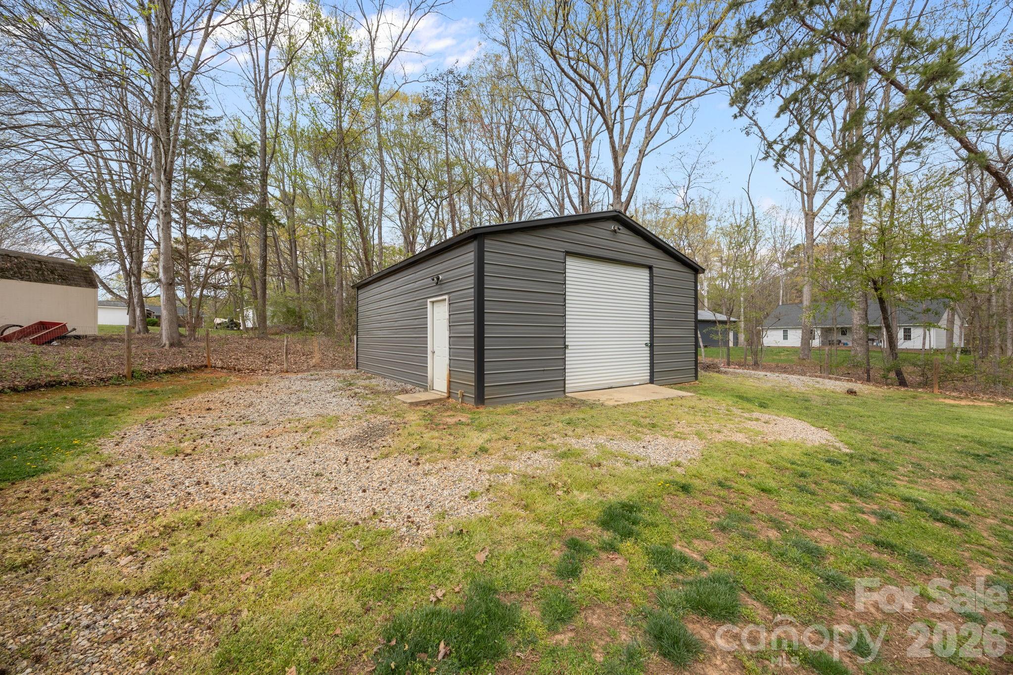 main property photo 45