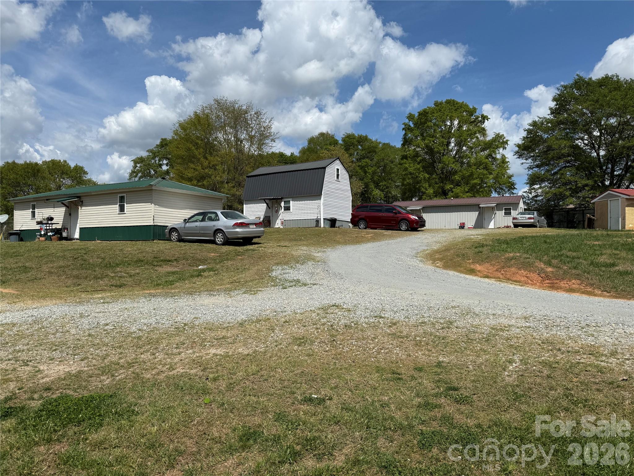 main property photo 18