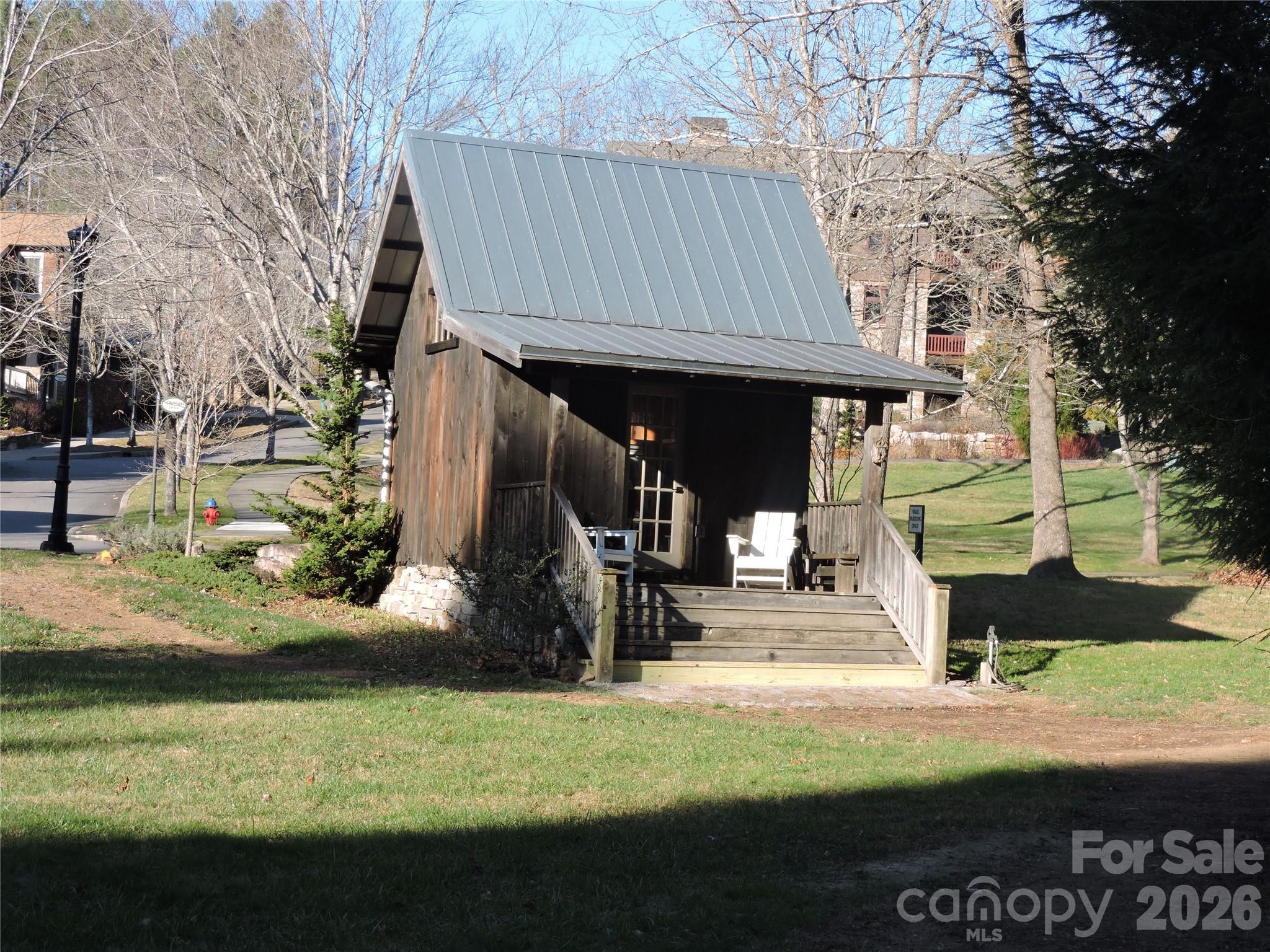 main property photo 18