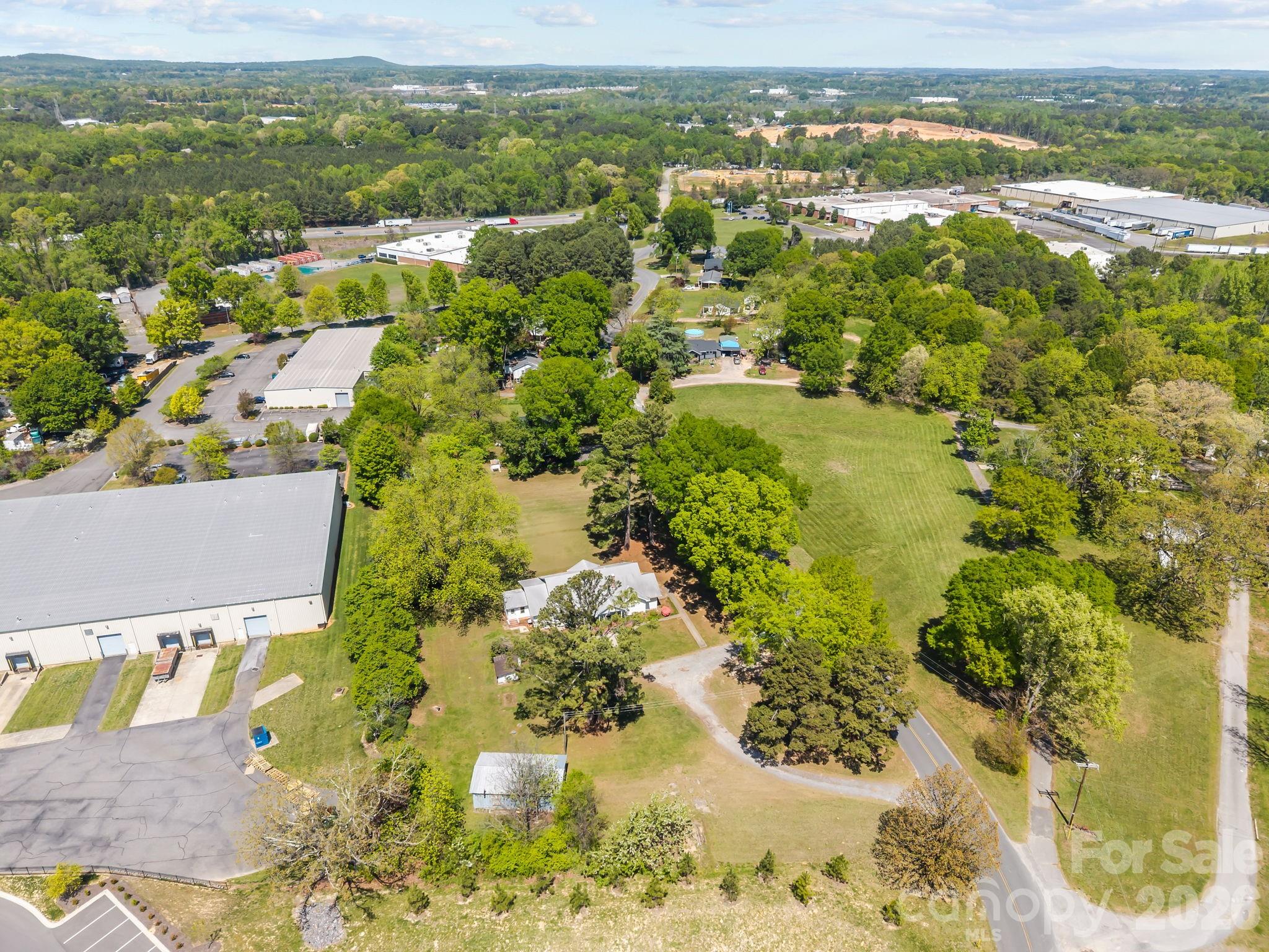 main property photo 6