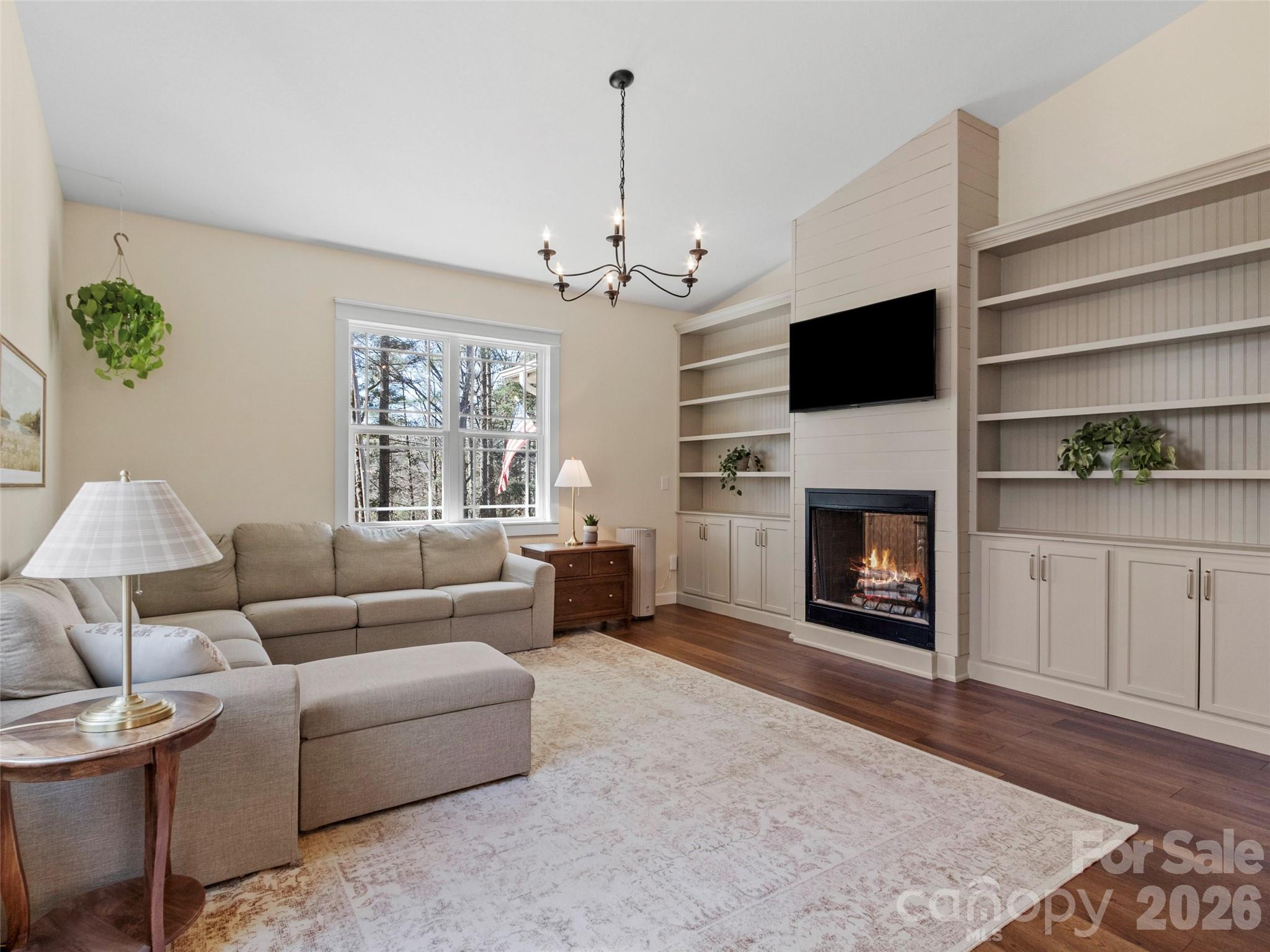 property viewer photo 13