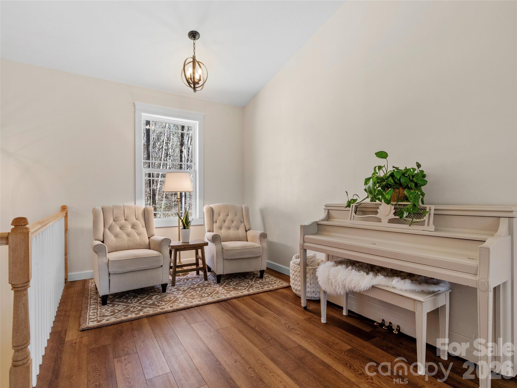 property viewer photo 16