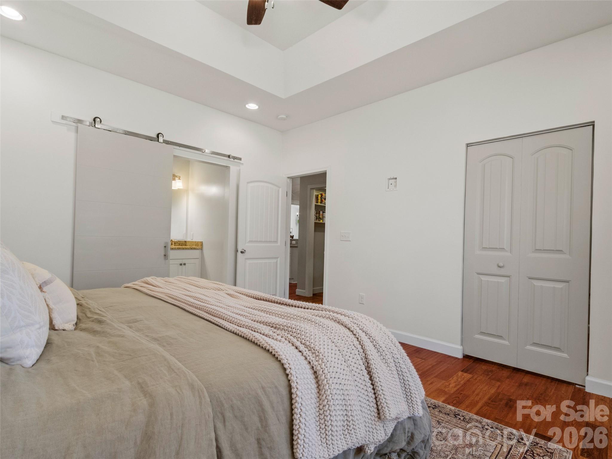 property viewer photo 35