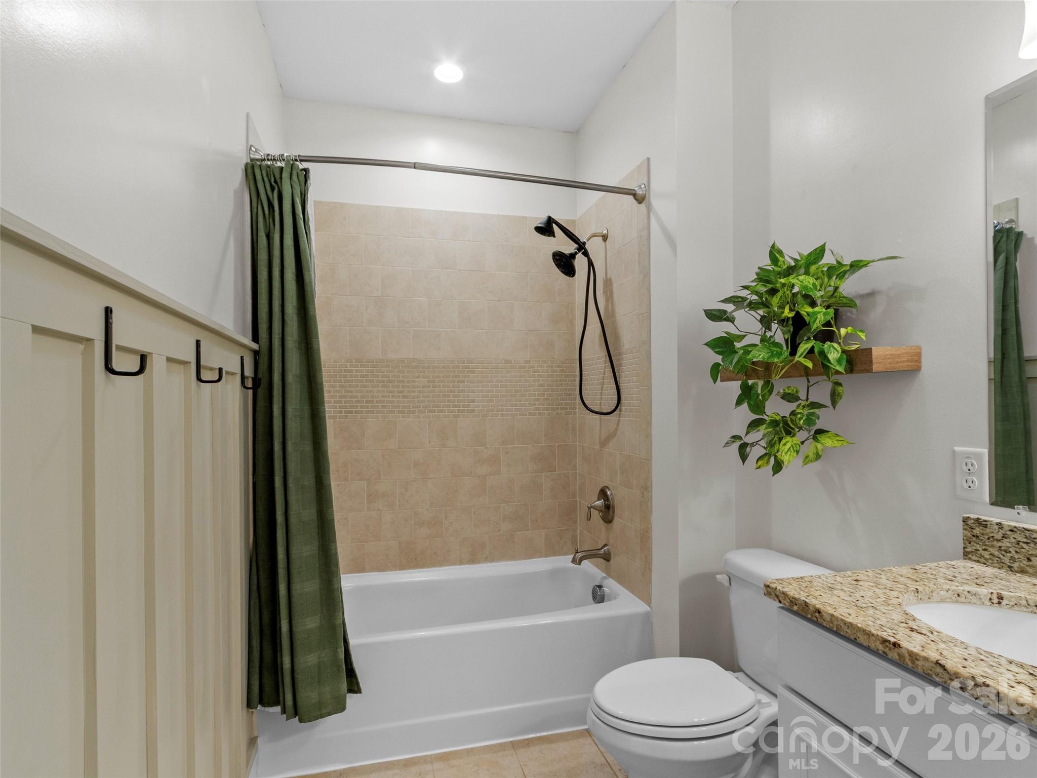 property viewer photo 38