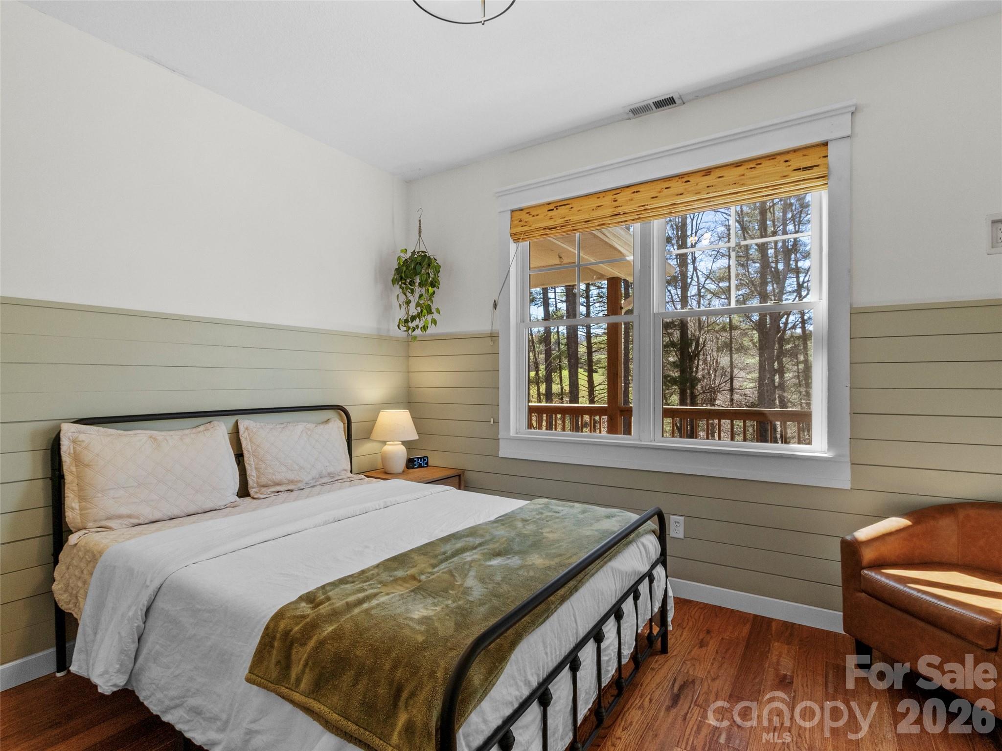 property viewer photo 40