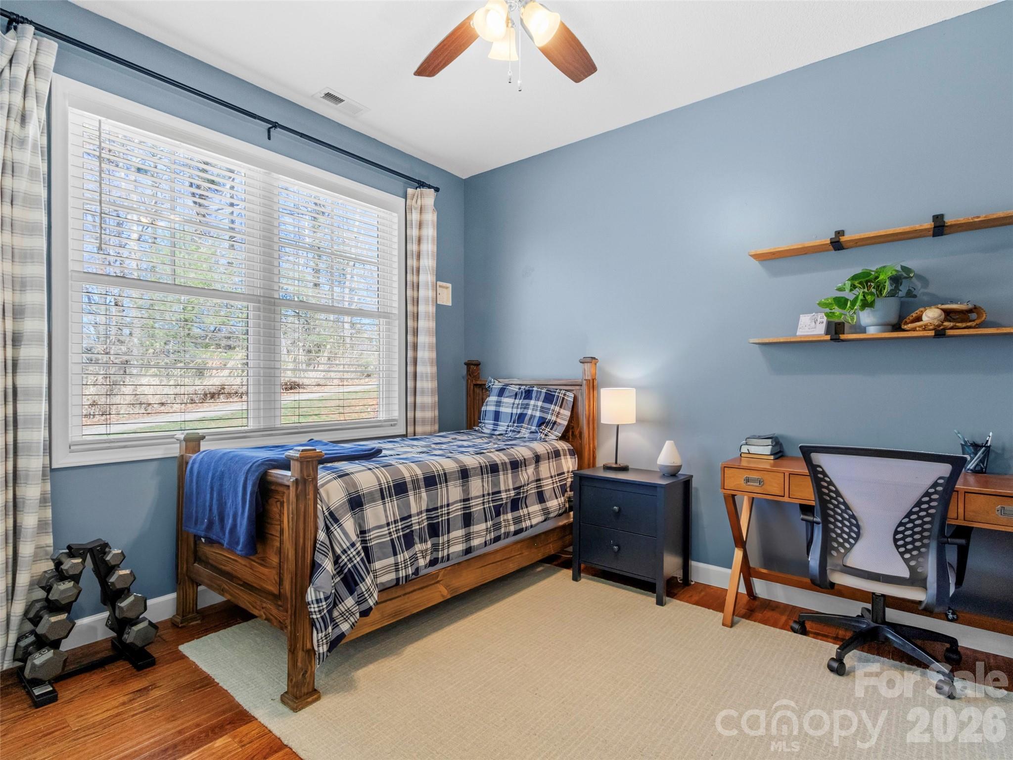 property viewer photo 41
