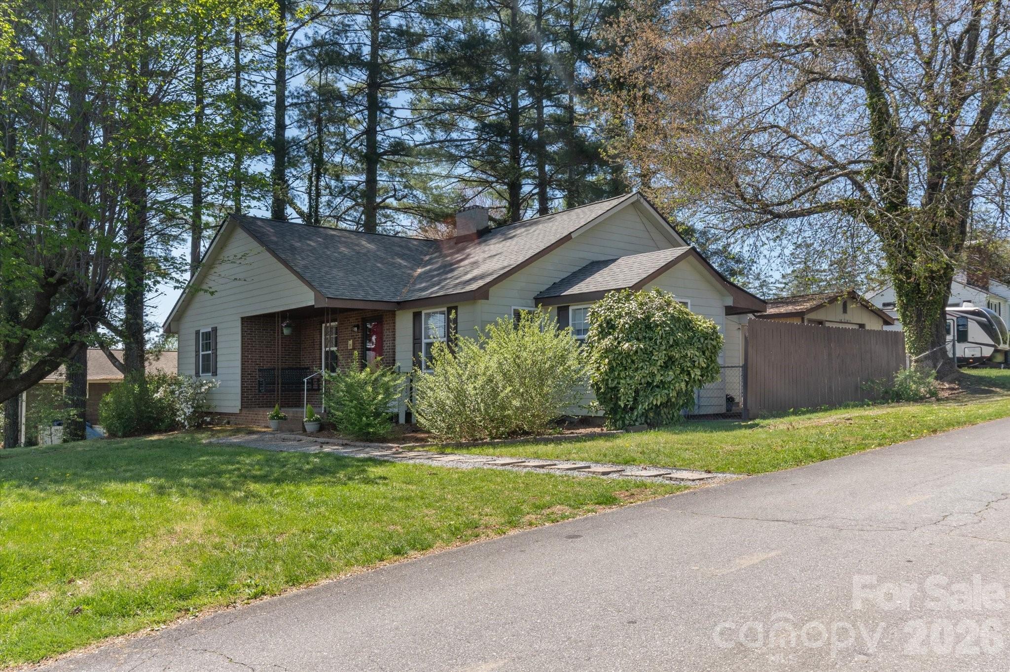 main property photo 32