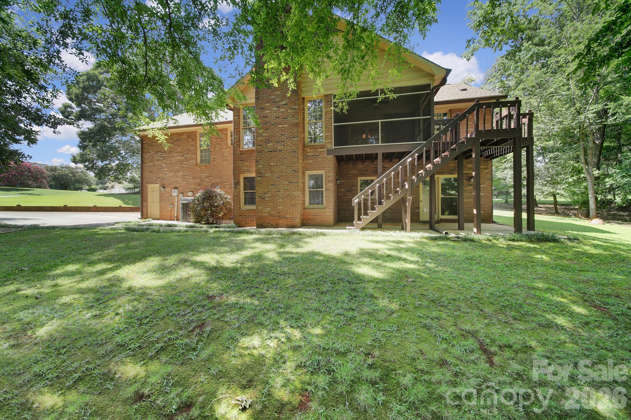 main property photo 35