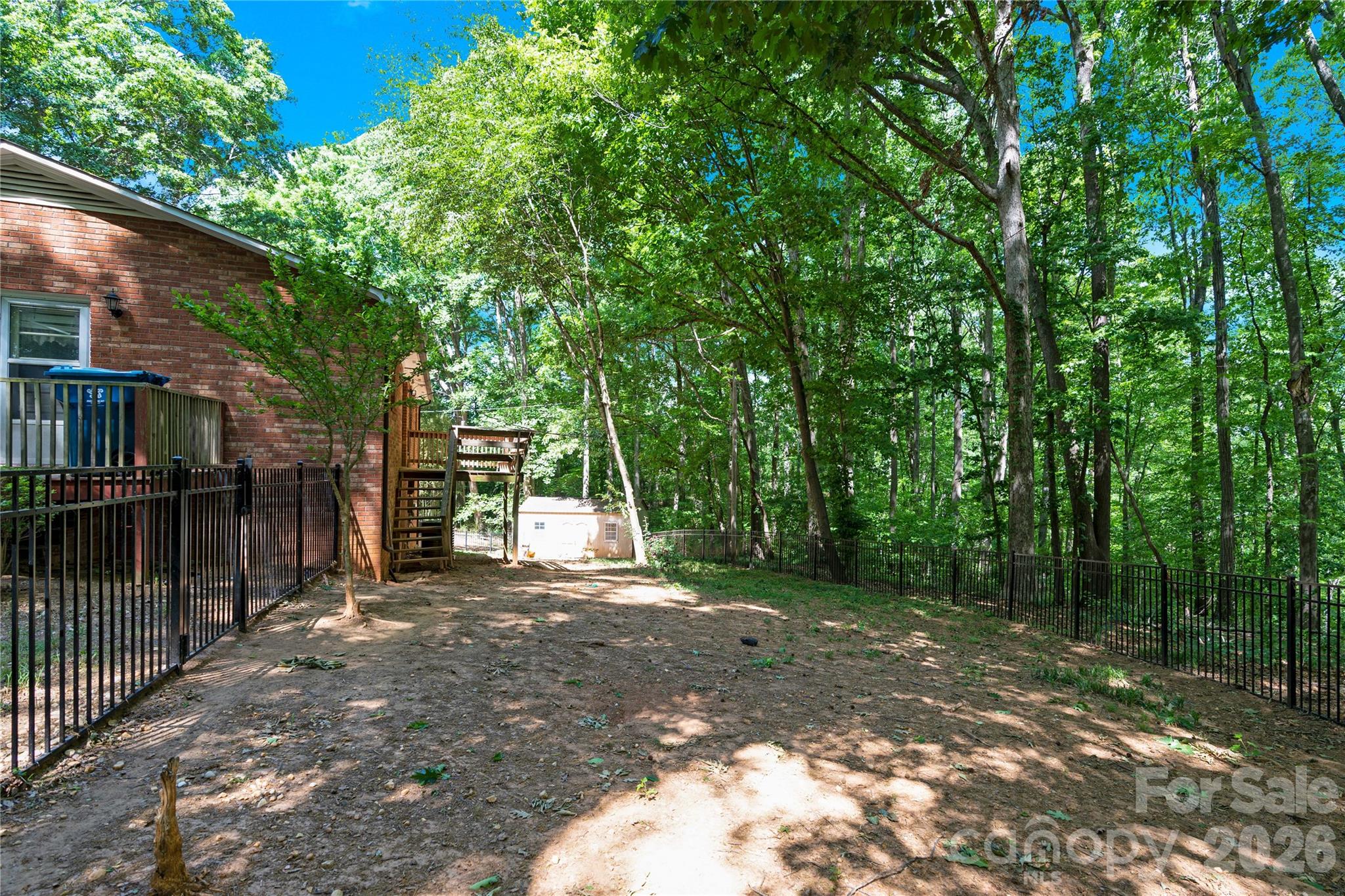 main property photo 32