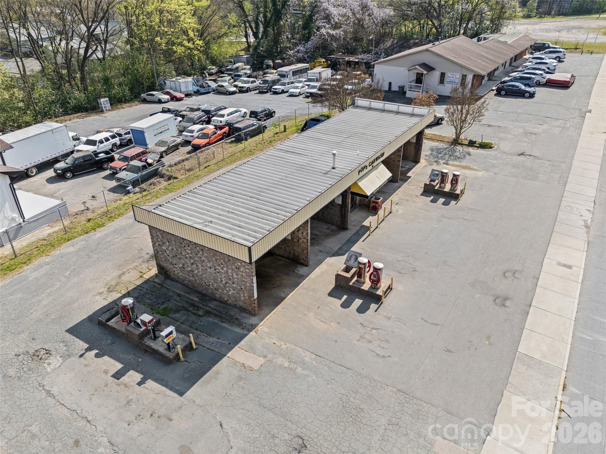 main property photo 7