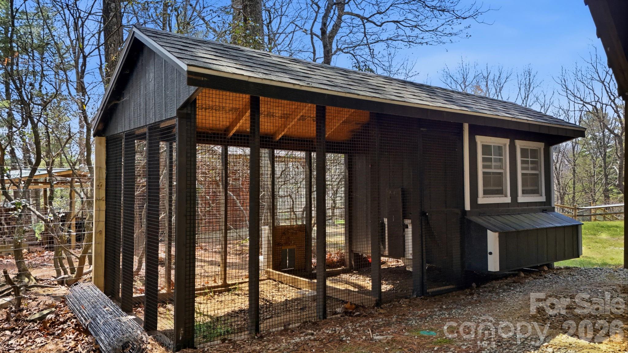 main property photo 37