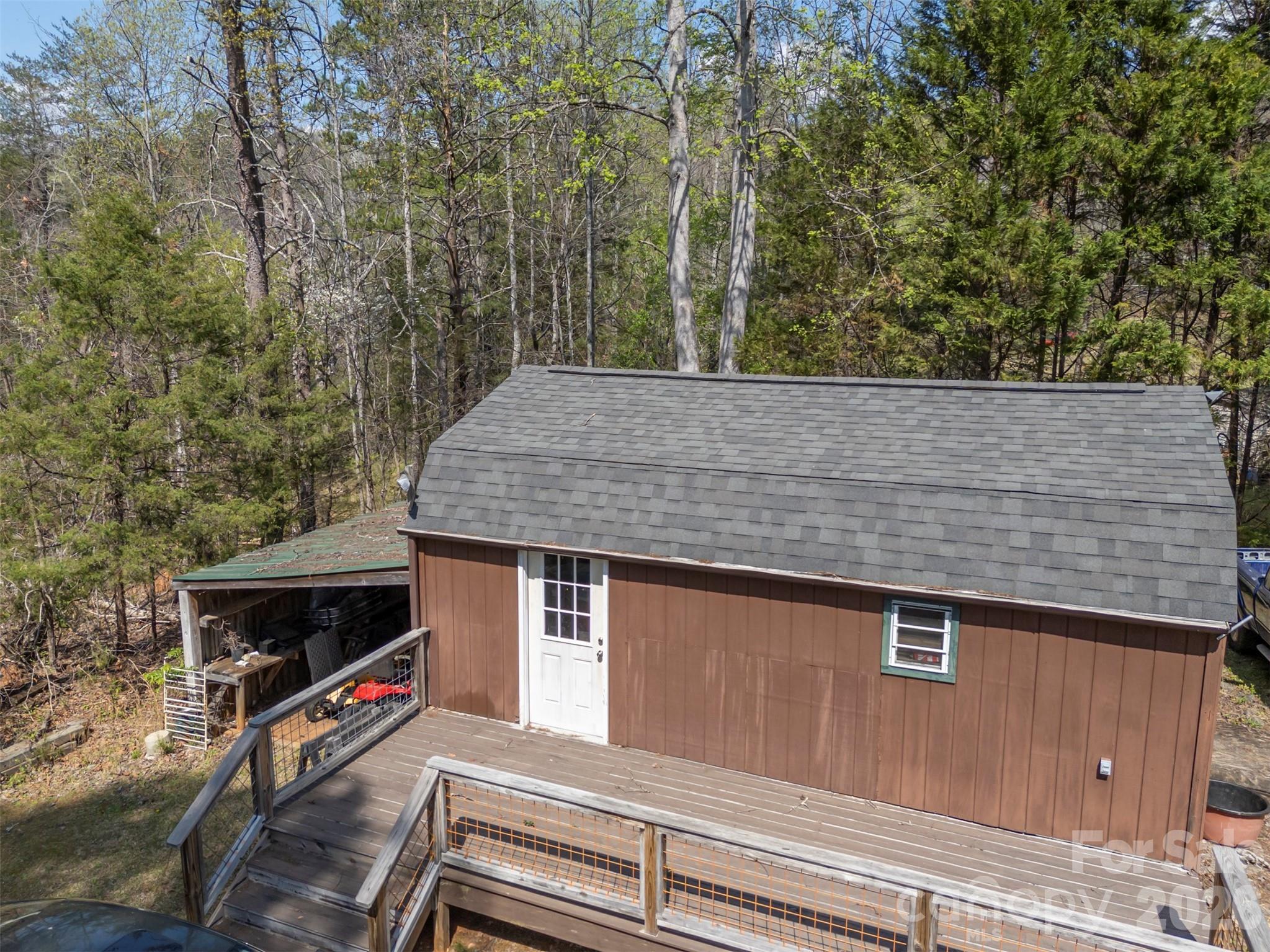 main property photo 34