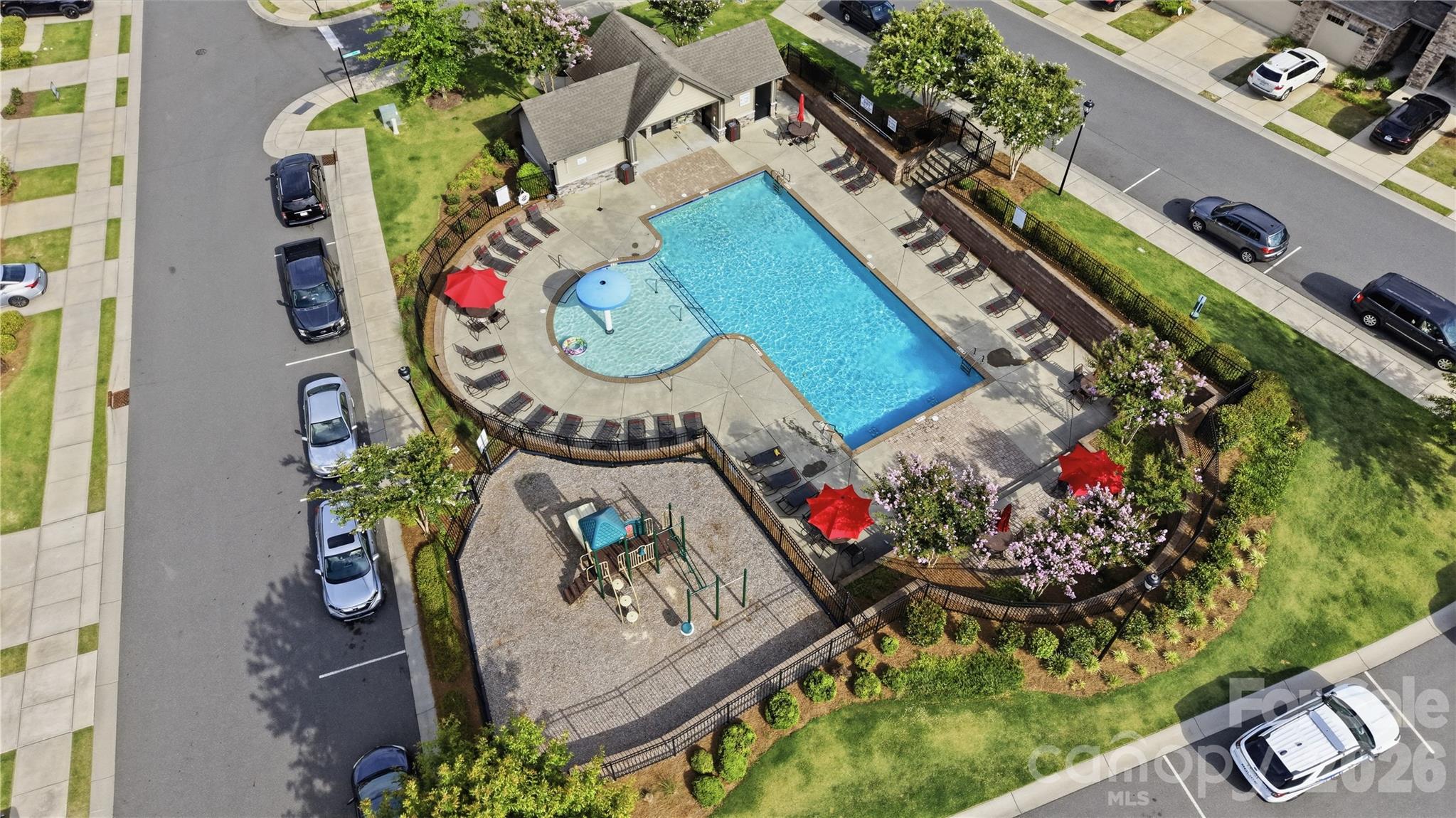 main property photo 44