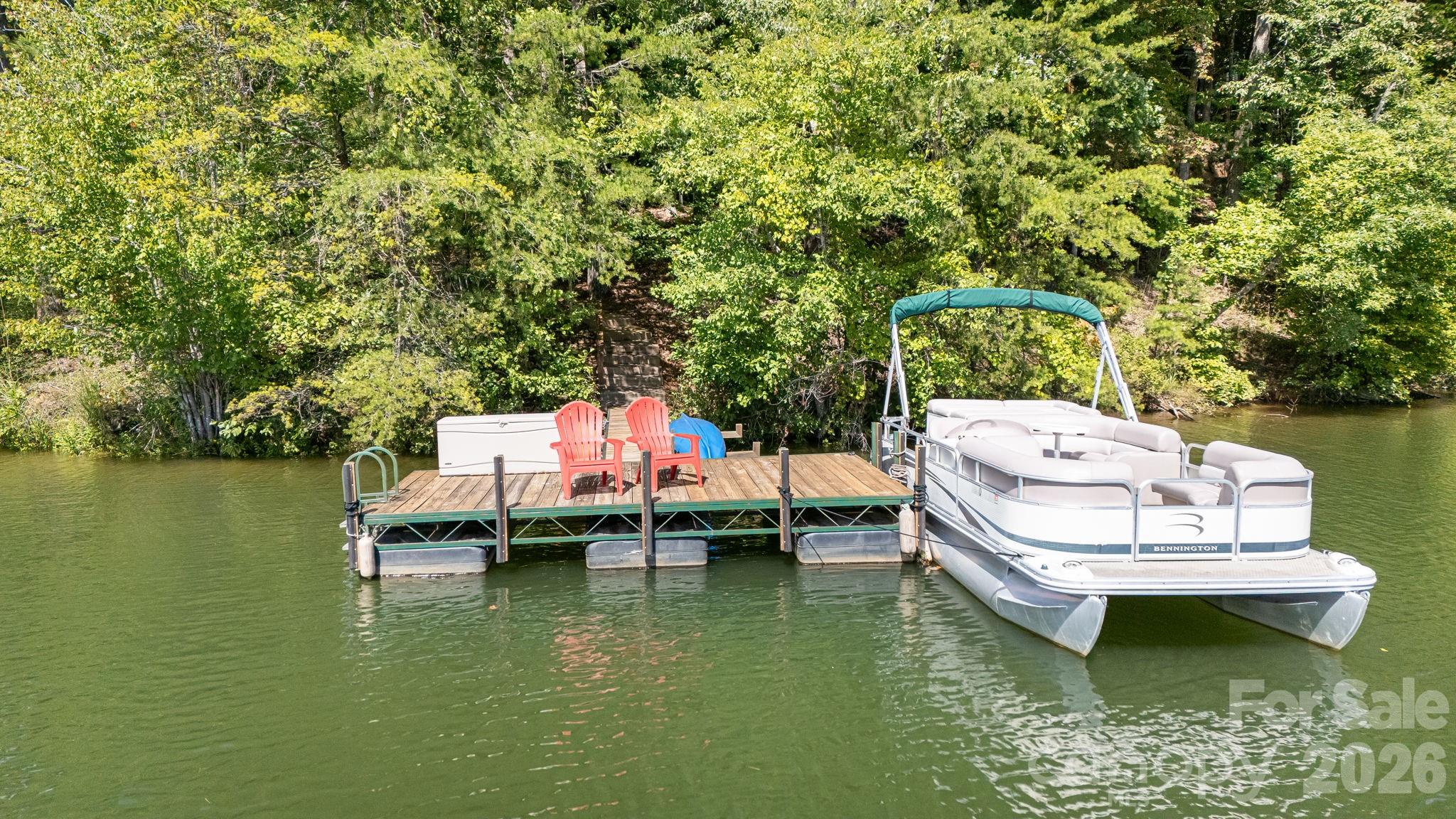 main property photo 40