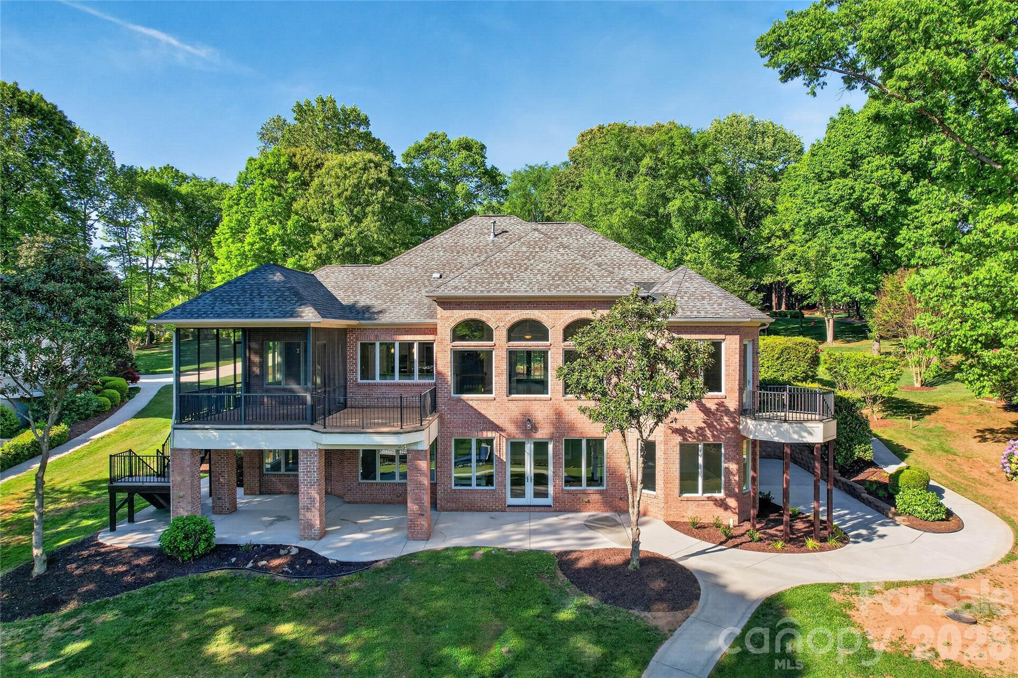 main property photo 4