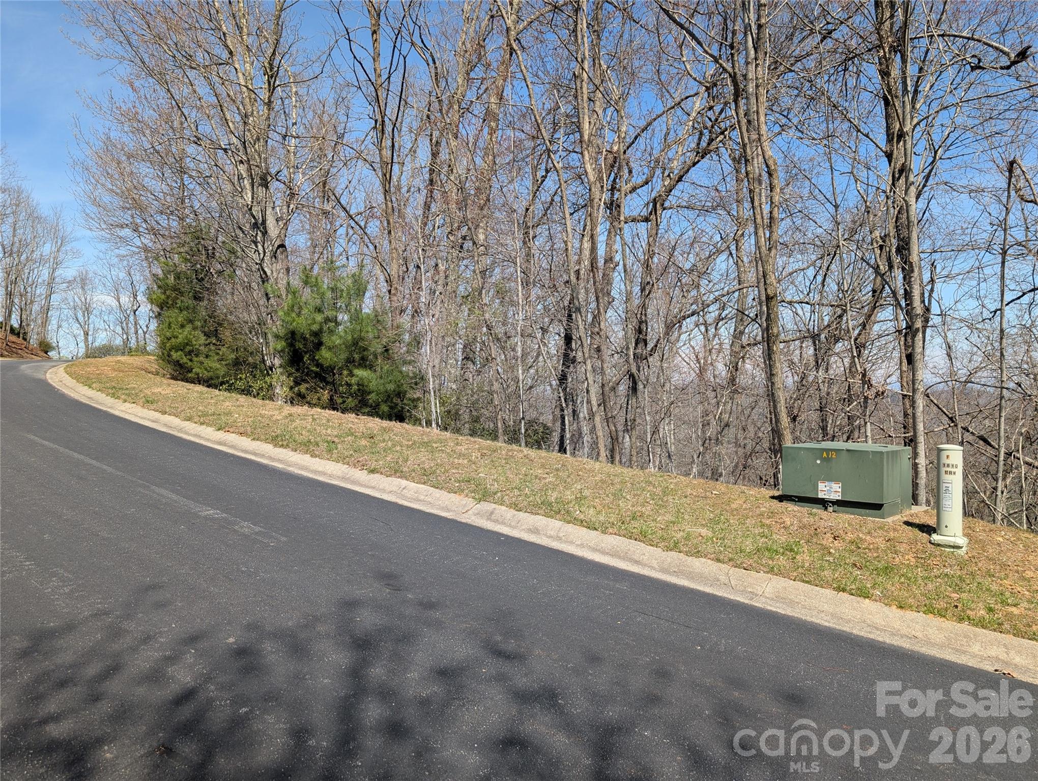 main property photo 14