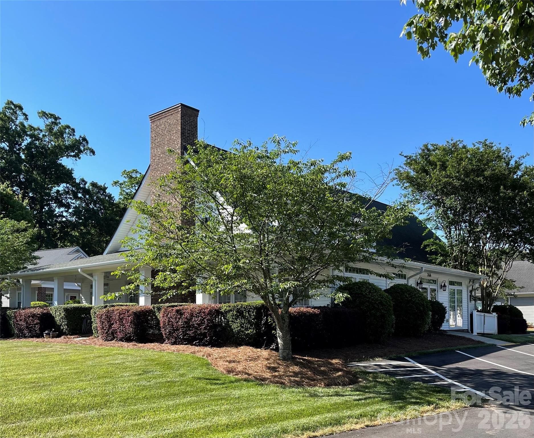 main property photo 23