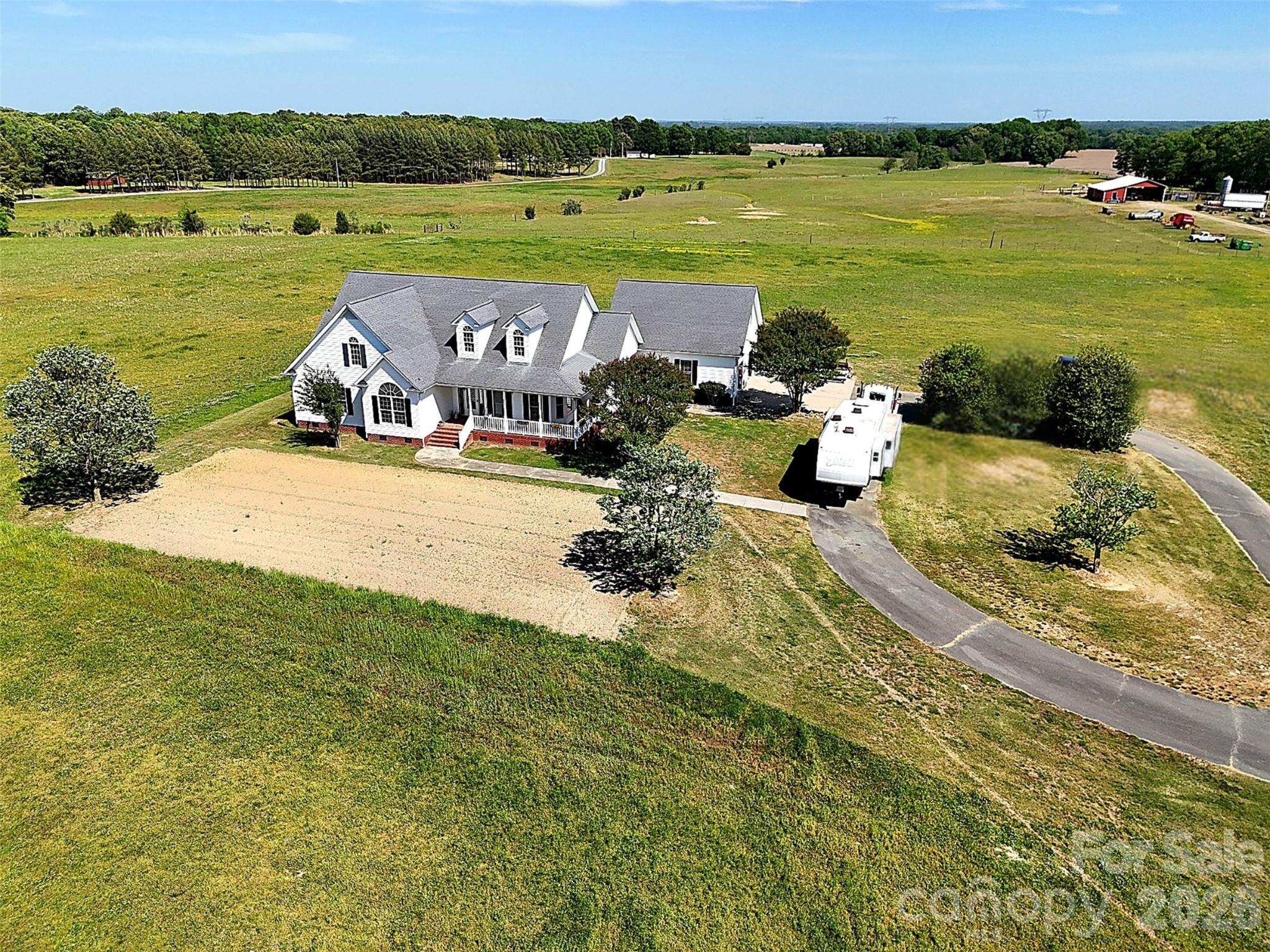 main property photo 39