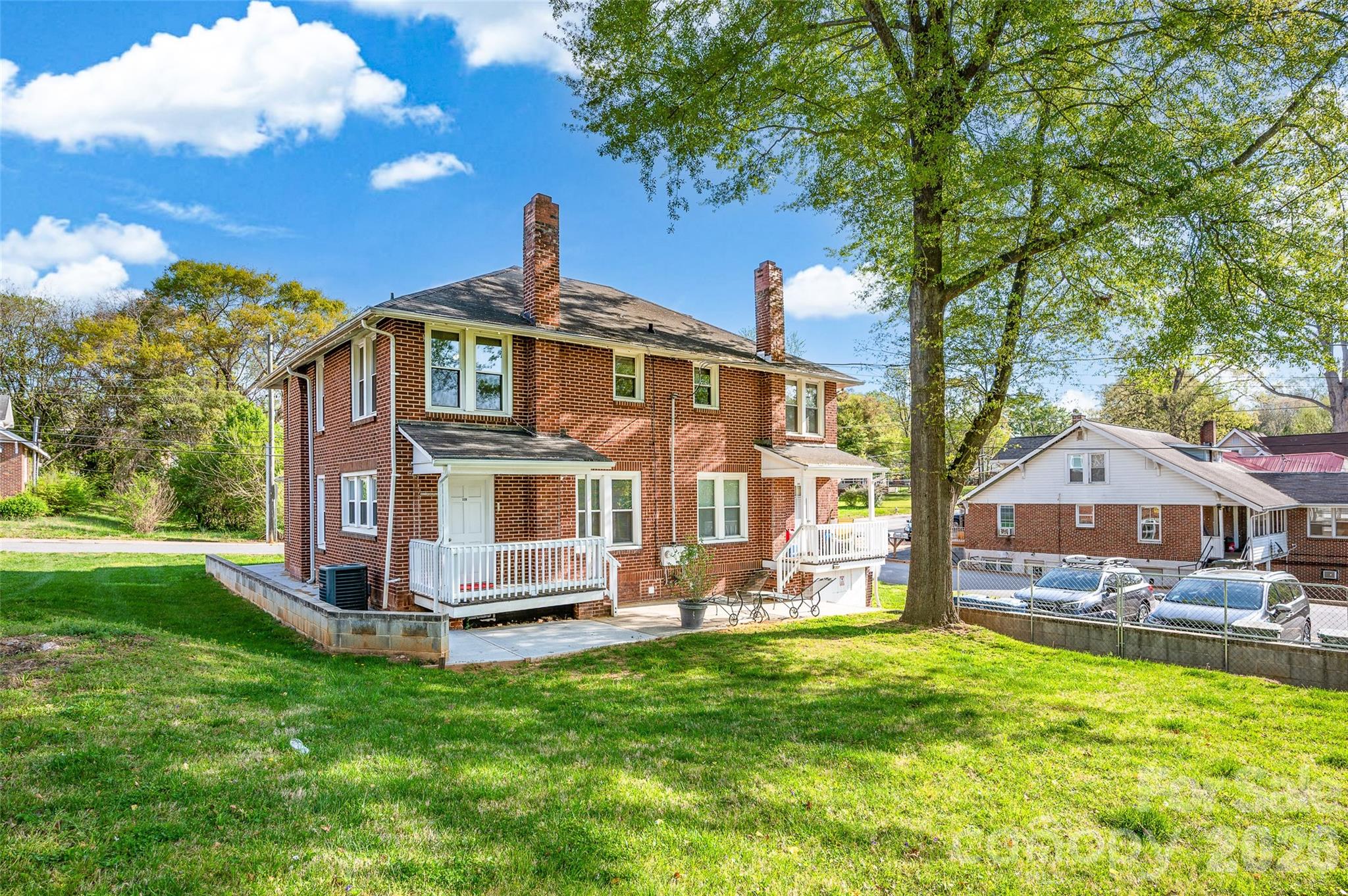 main property photo 32