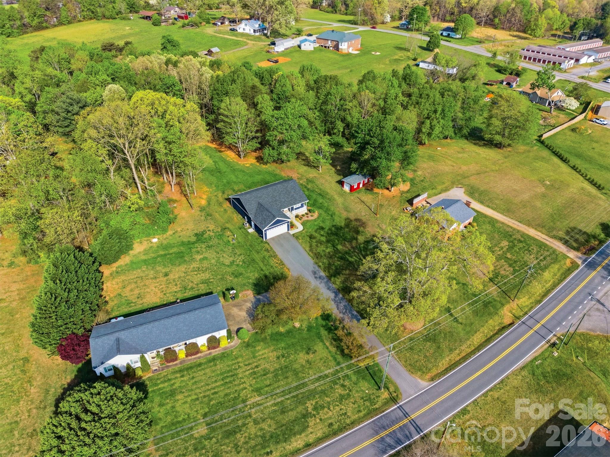 main property photo 34