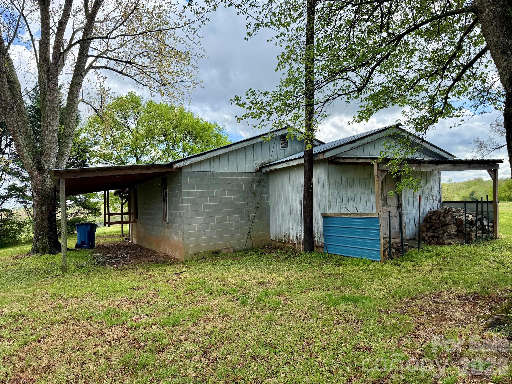 main property photo 6
