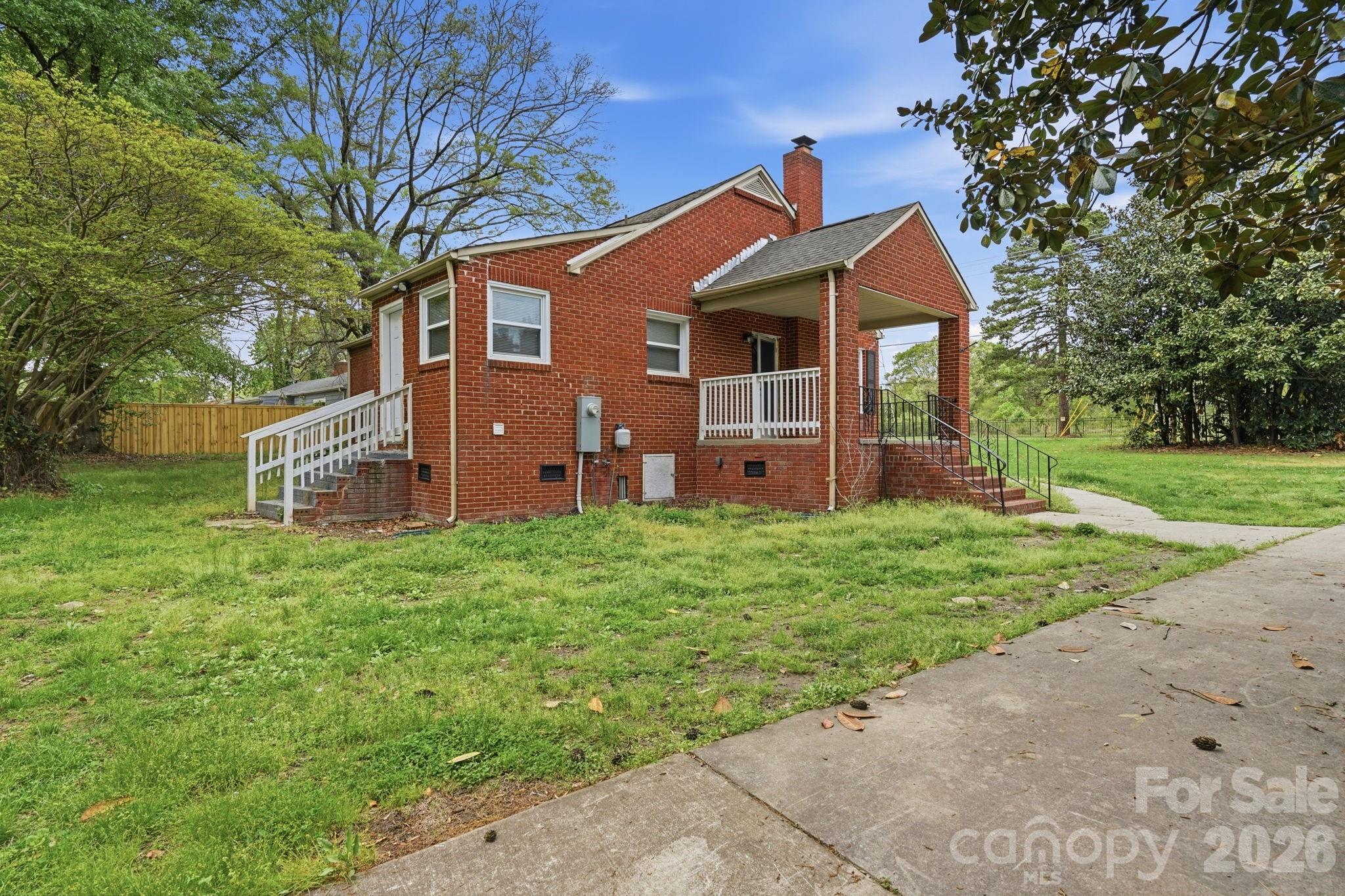main property photo 32