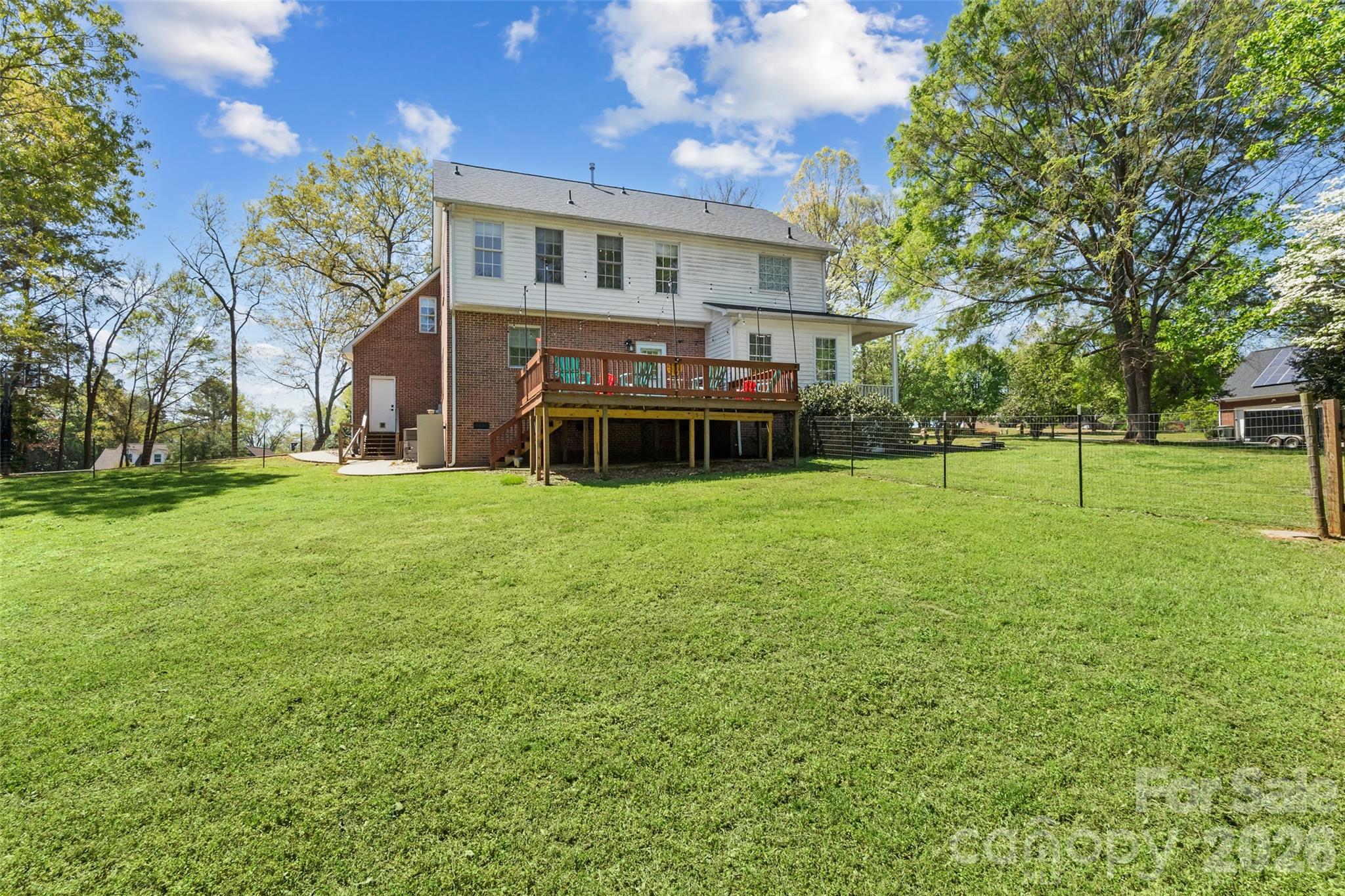 main property photo 39