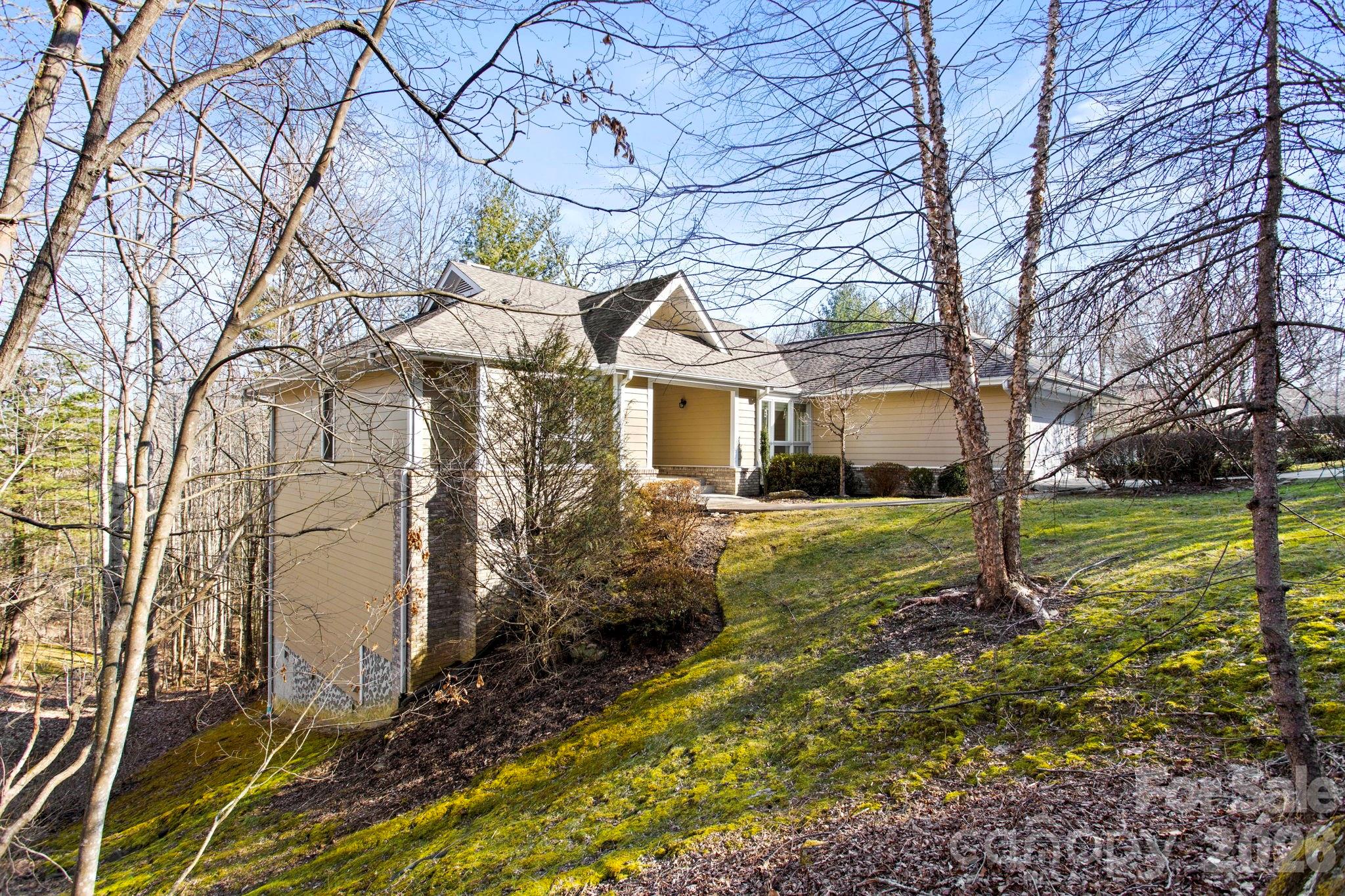 main property photo 40