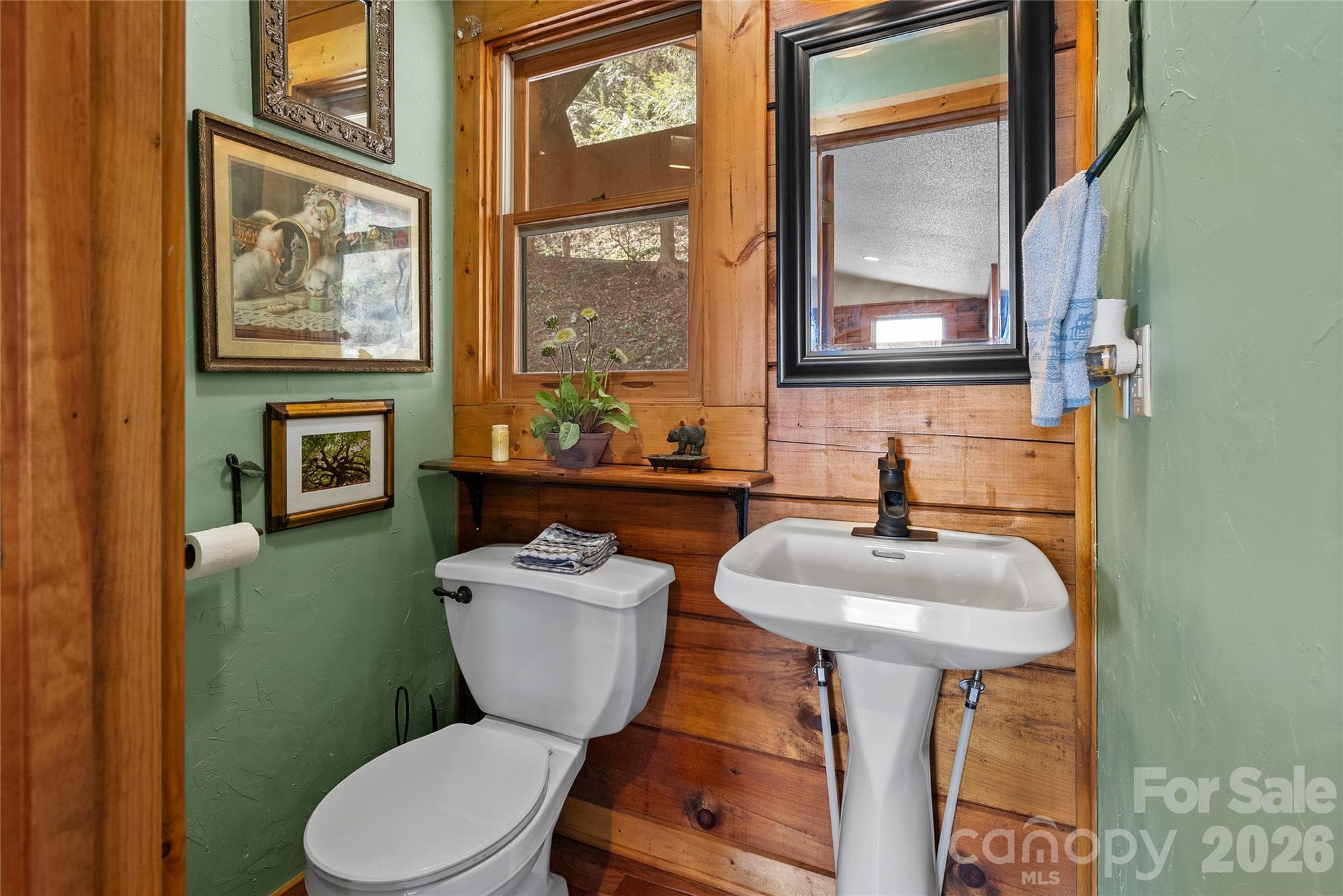 main property photo 11