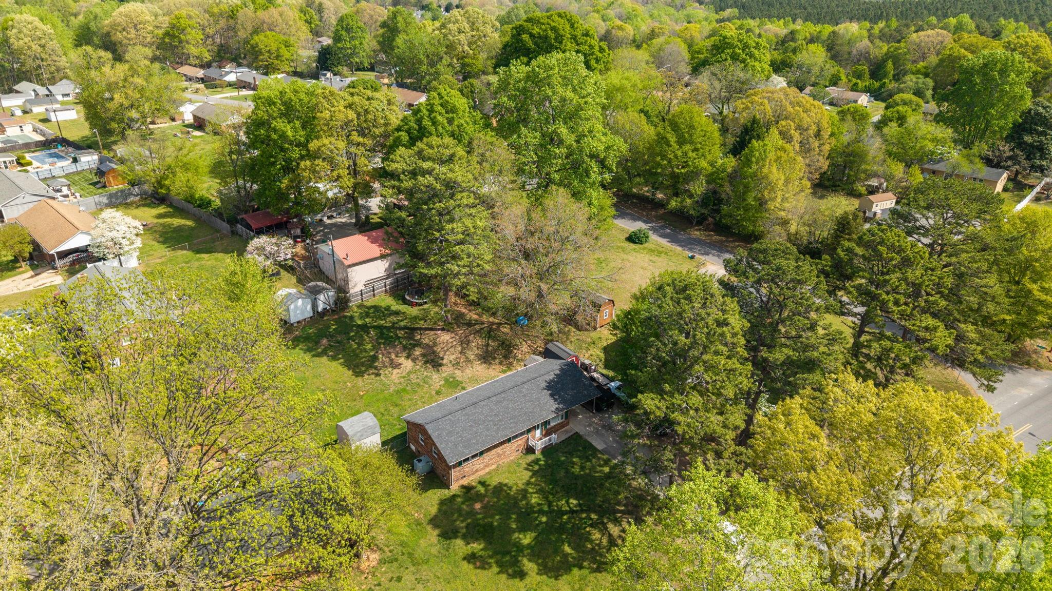 main property photo 39