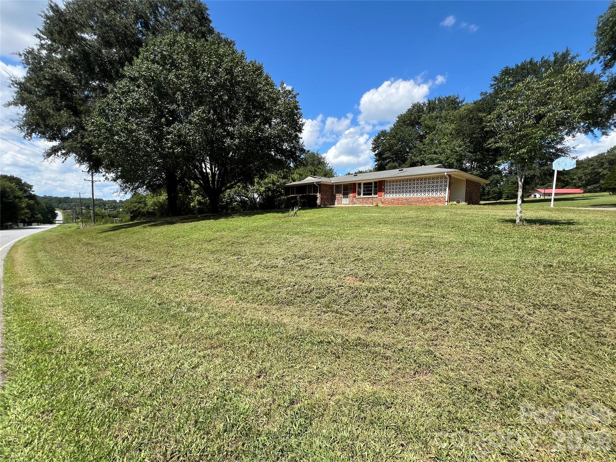 main property photo 45