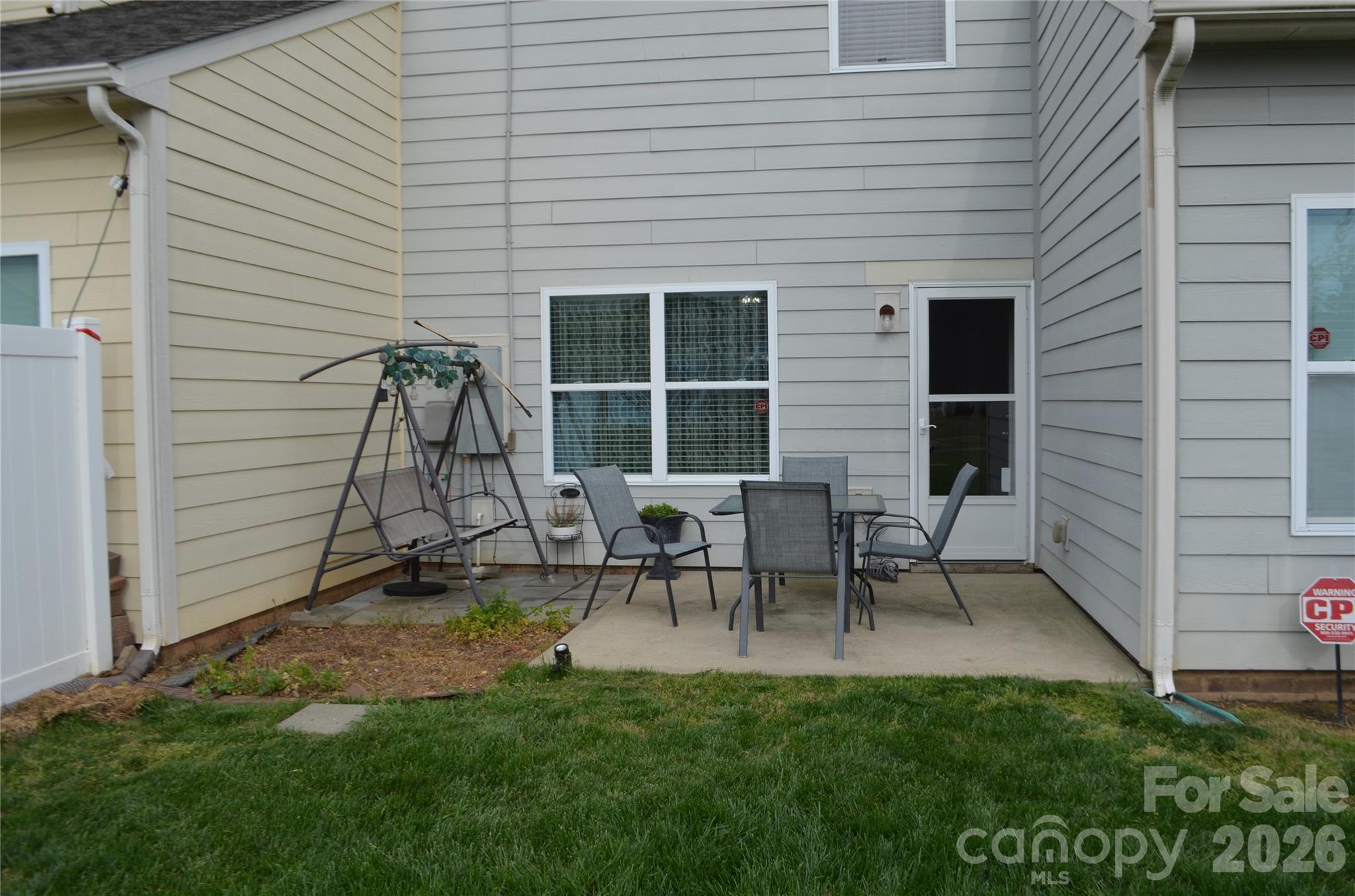 main property photo 31