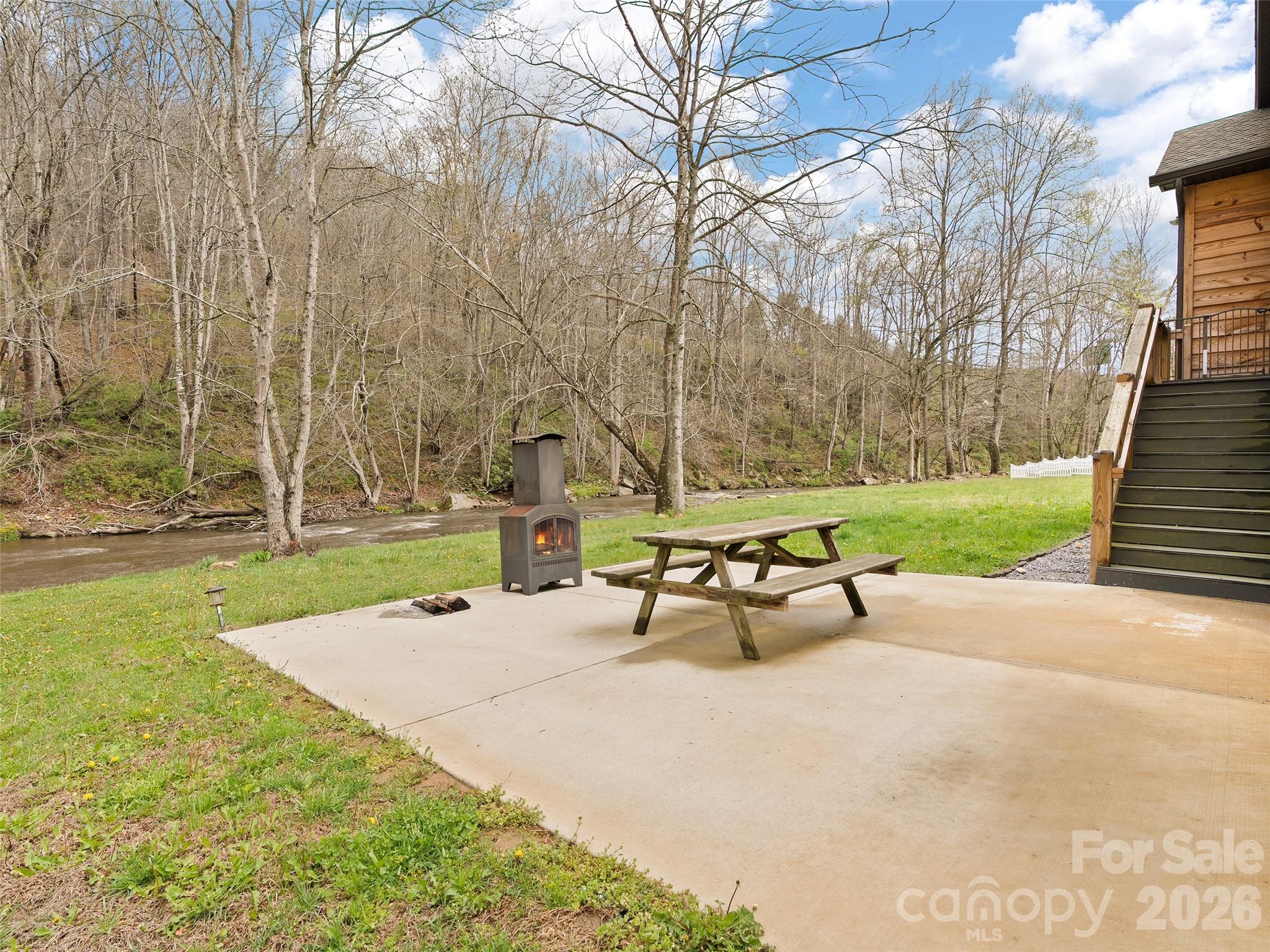 main property photo 22